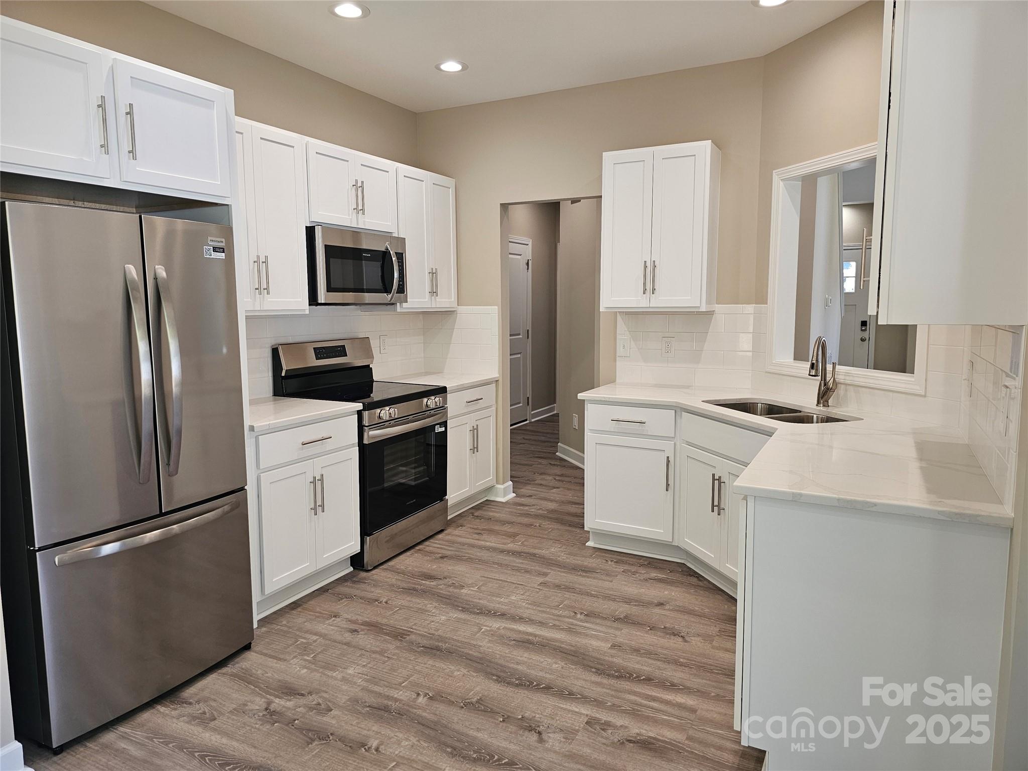 3679 Travertine Drive Property Photo 6