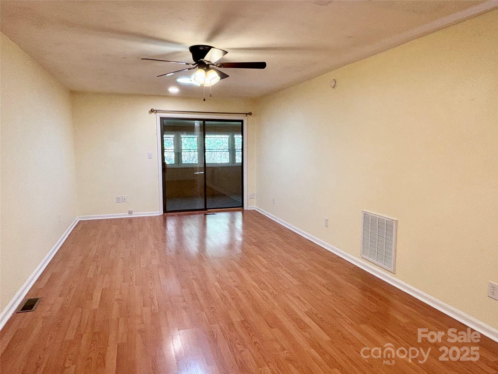 21 Loganwood Lane Property Photo 3