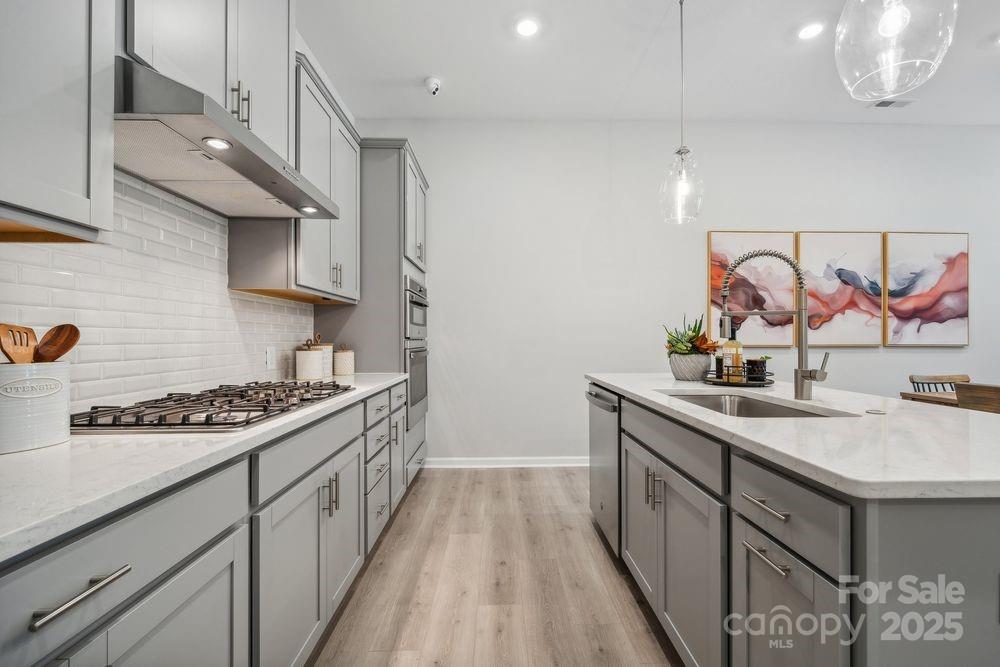 3152 Beacon Heights Road Property Photo 8