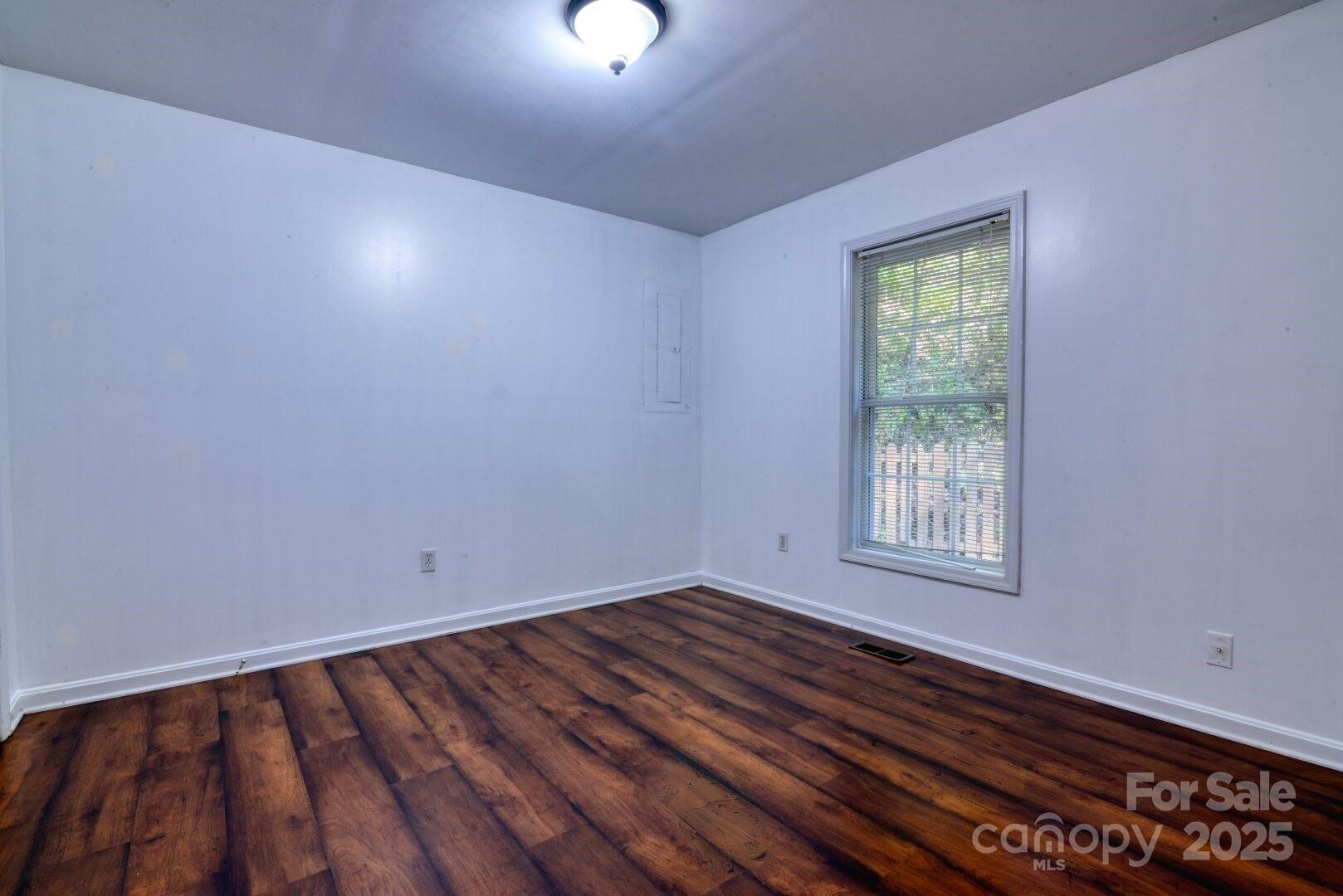 34 East Street Property Photo 21