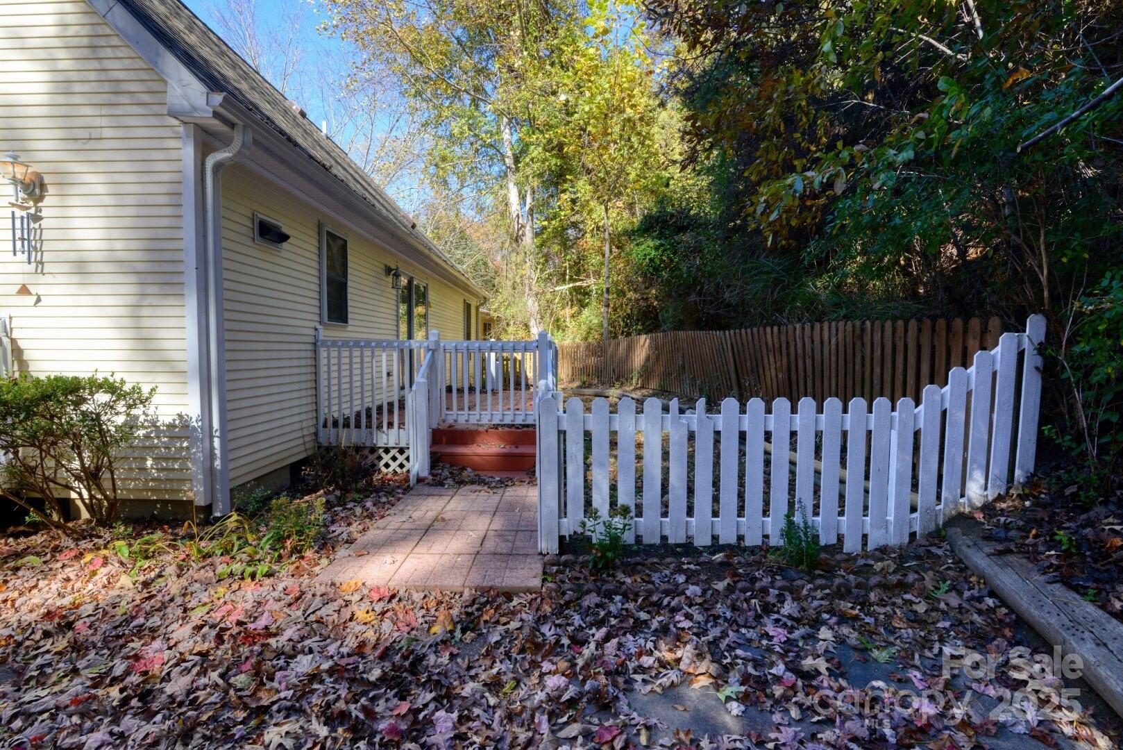 34 East Street Property Photo 22