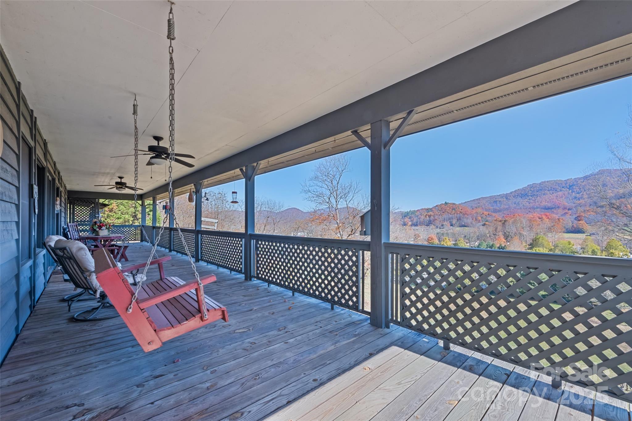 443 Cedarwood Drive Property Photo 1