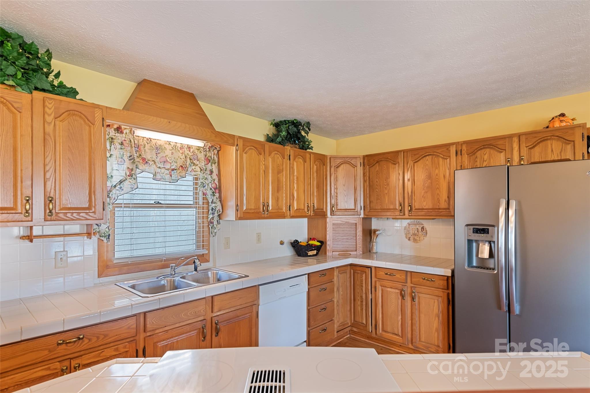 443 Cedarwood Drive Property Photo 16