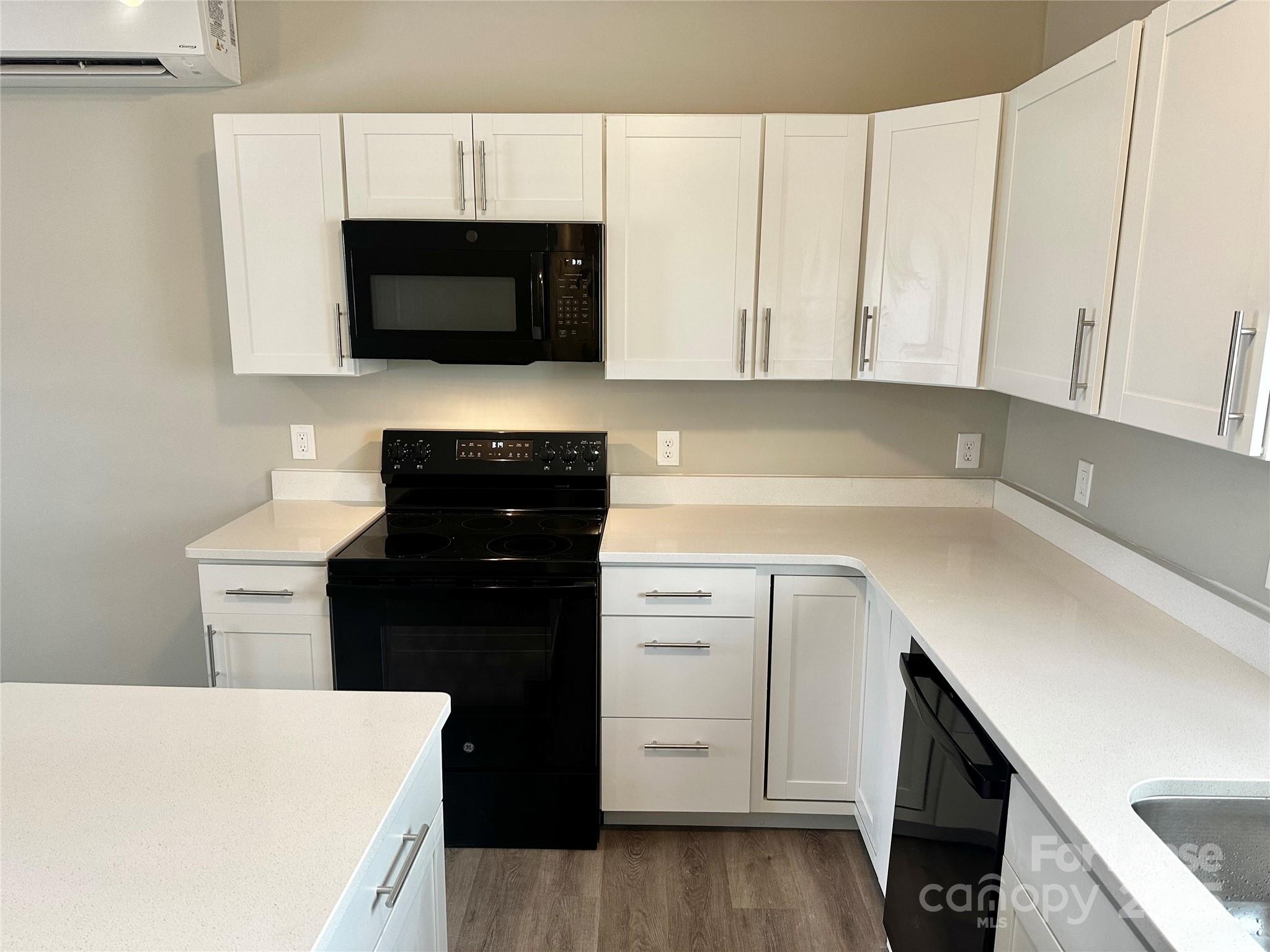 215 Cotton Grove Road Property Photo 6