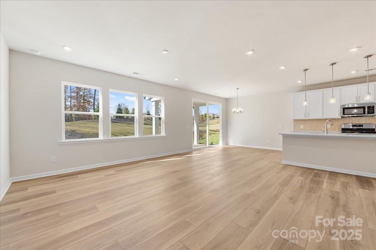 8237 Franklin Trail Street Property Photo 6