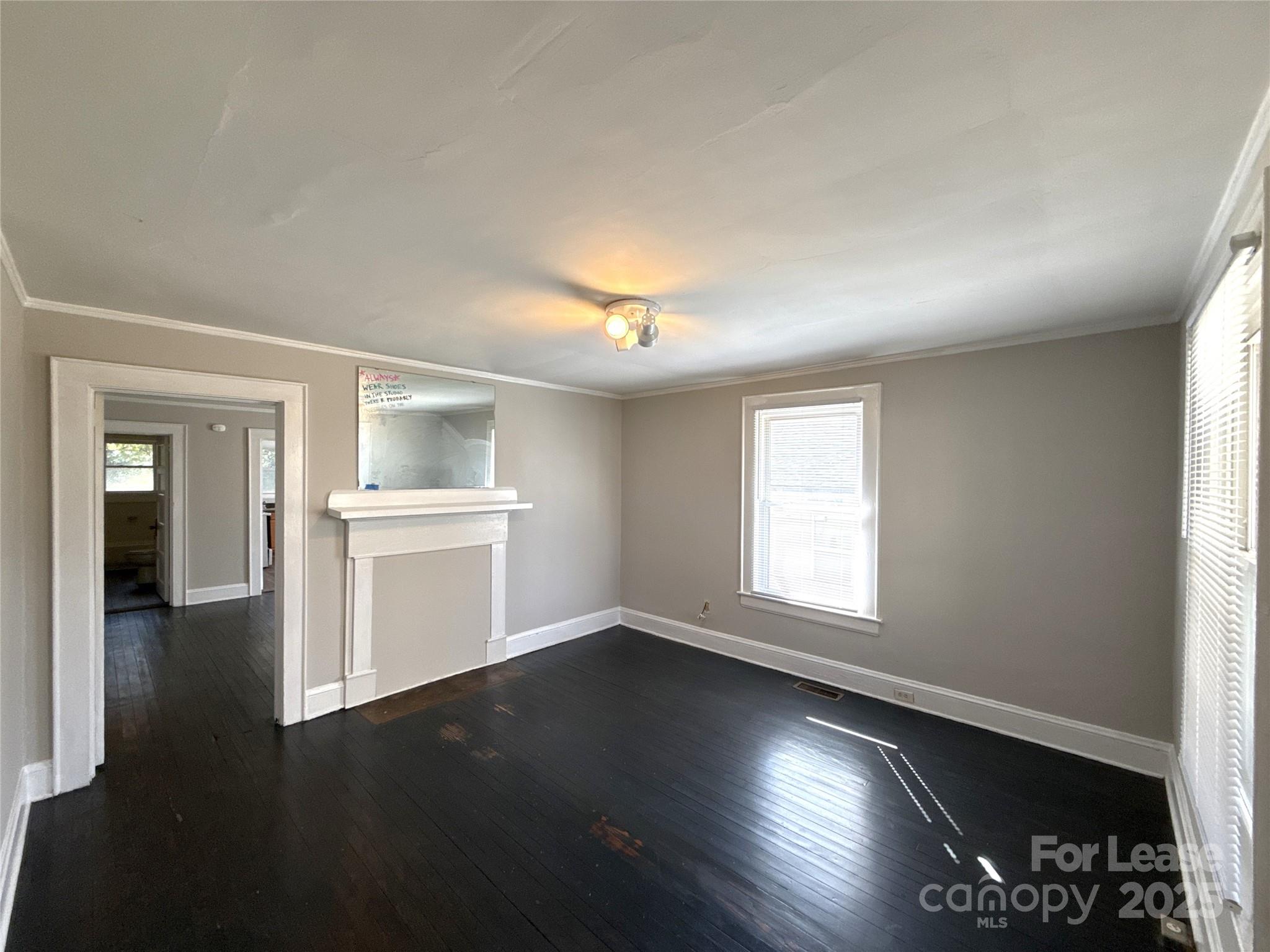 904 Harrill Street Property Photo 3