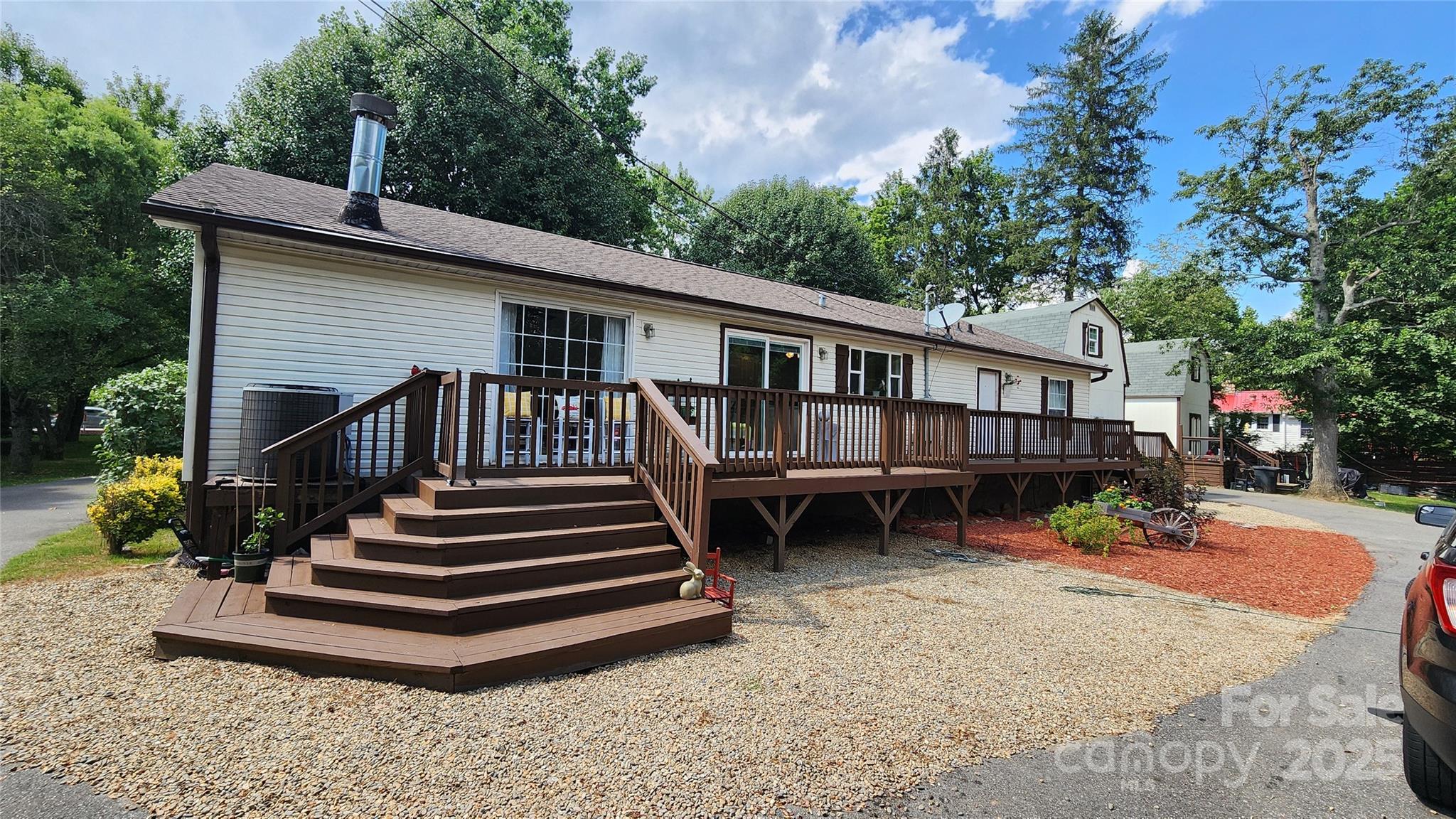 1235 Sulphur Springs Road Property Photo 4