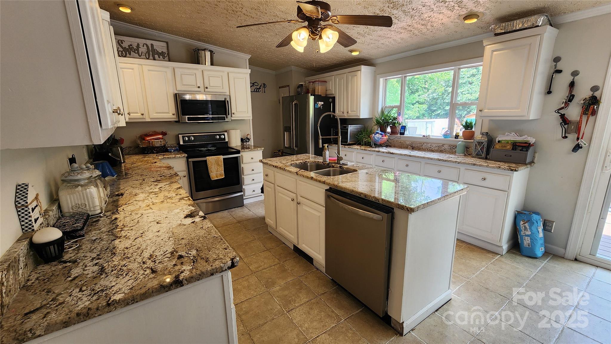 1235 Sulphur Springs Road Property Photo 7
