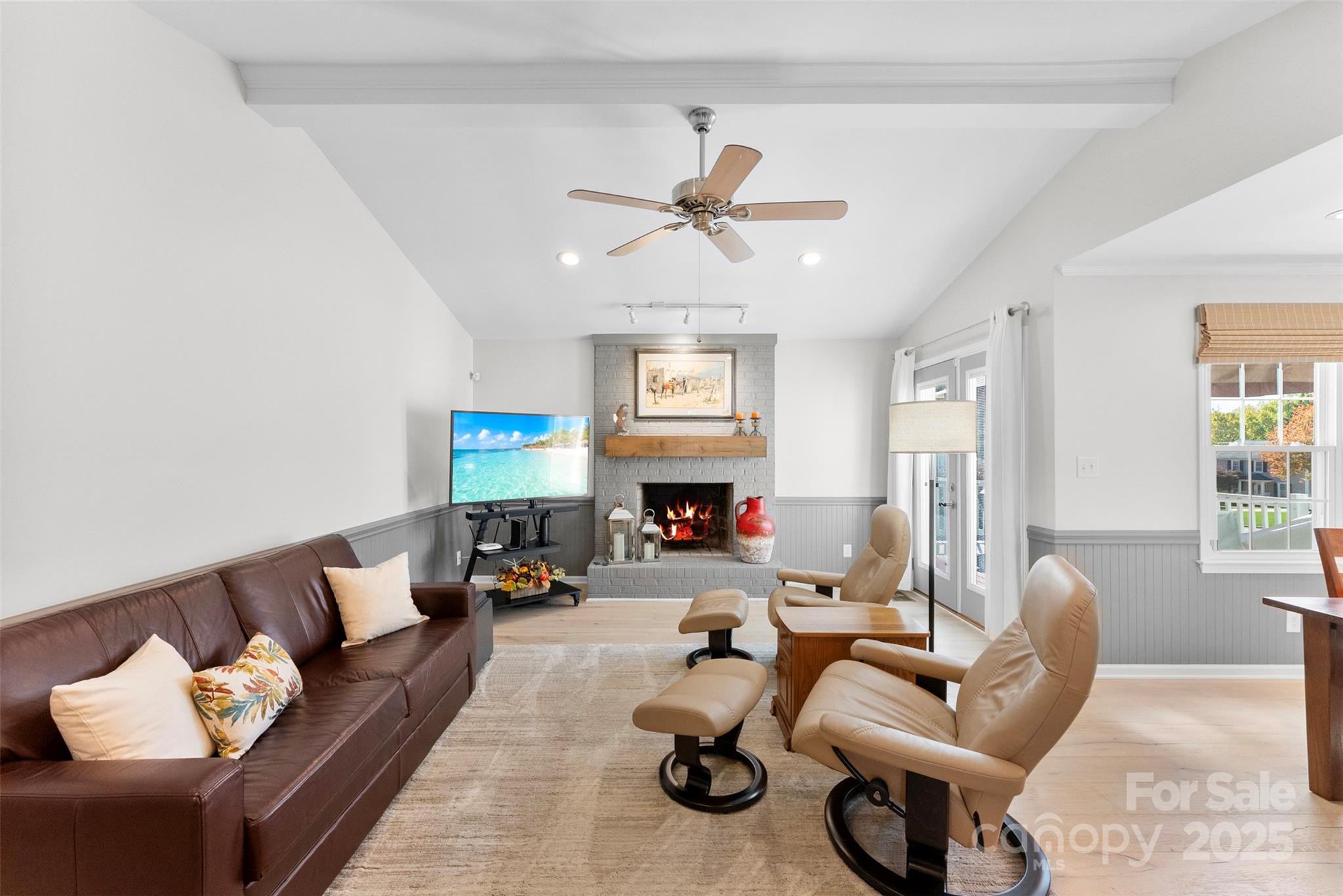 4330 Cross Ridge Drive Property Photo 3