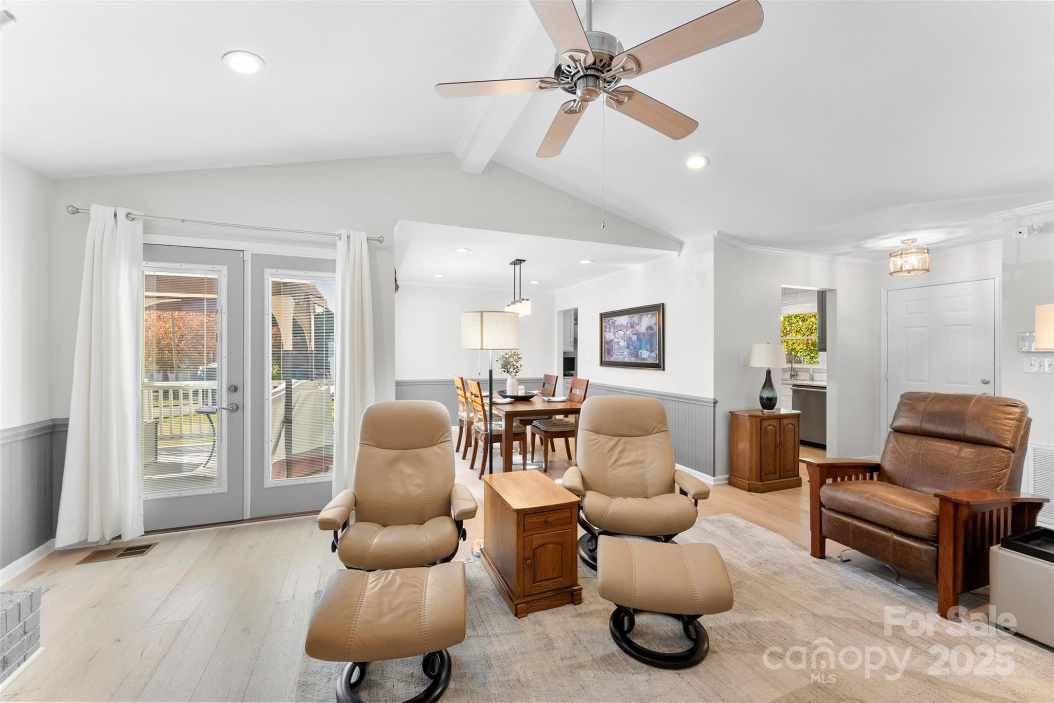 4330 Cross Ridge Drive Property Photo 5