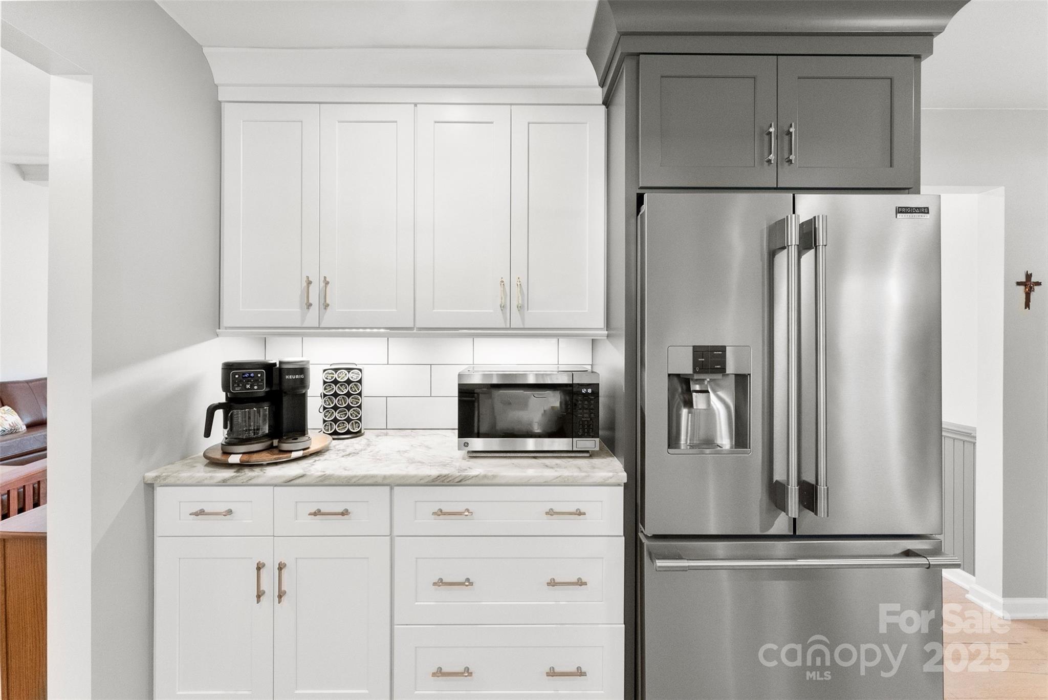 4330 Cross Ridge Drive Property Photo 9