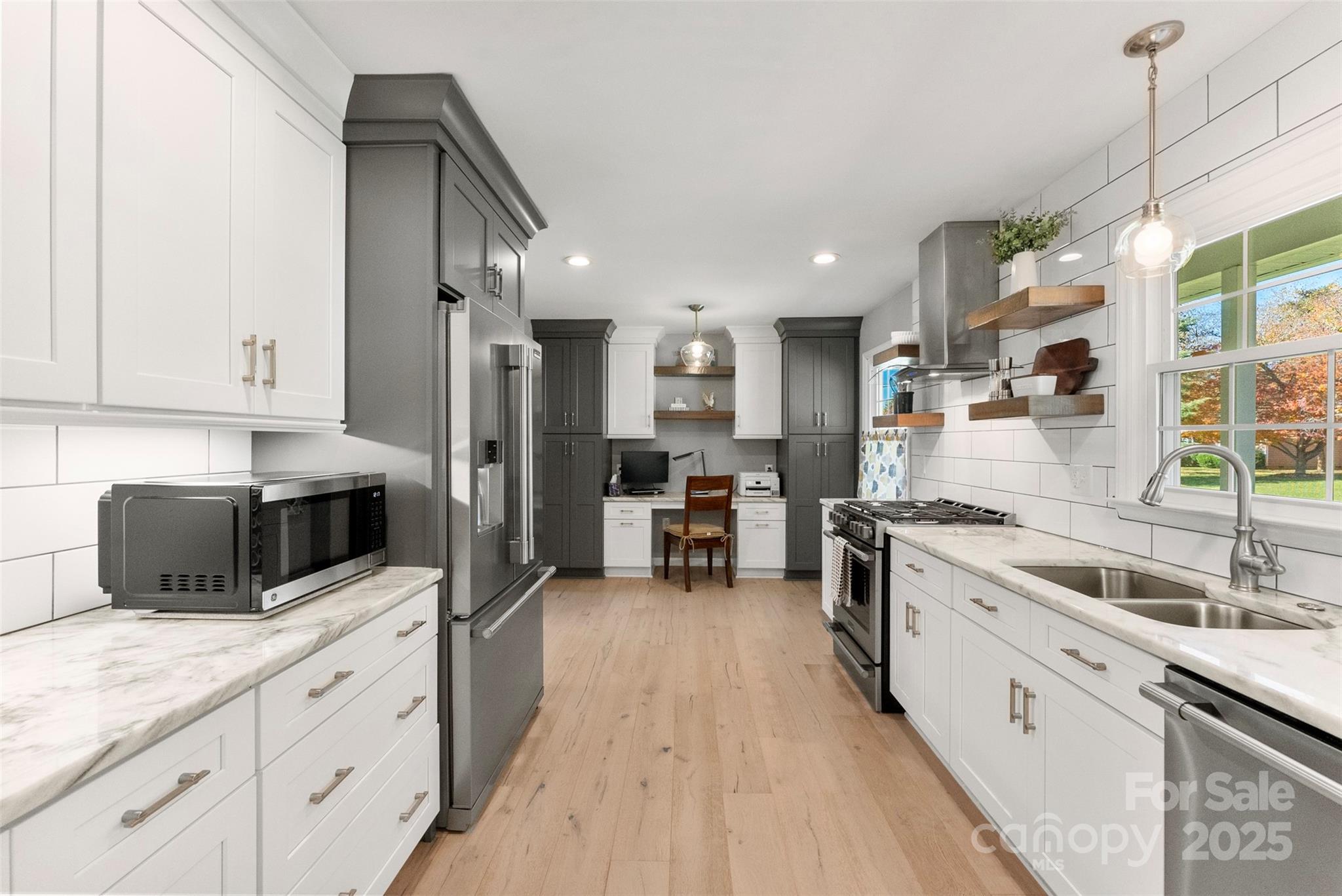 4330 Cross Ridge Drive Property Photo 10