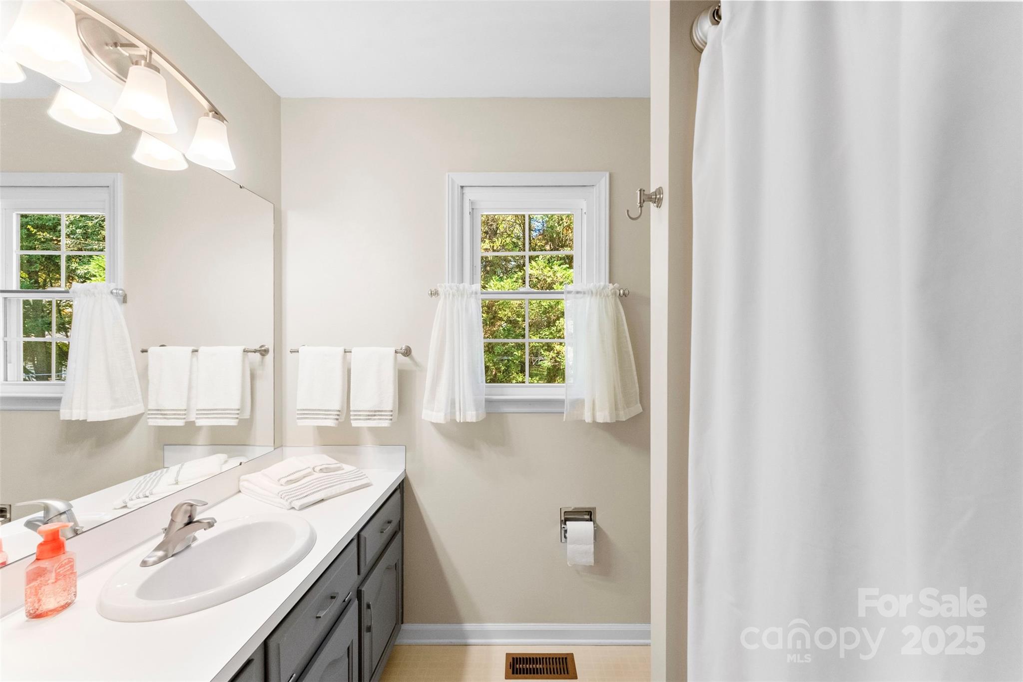 4330 Cross Ridge Drive Property Photo 18