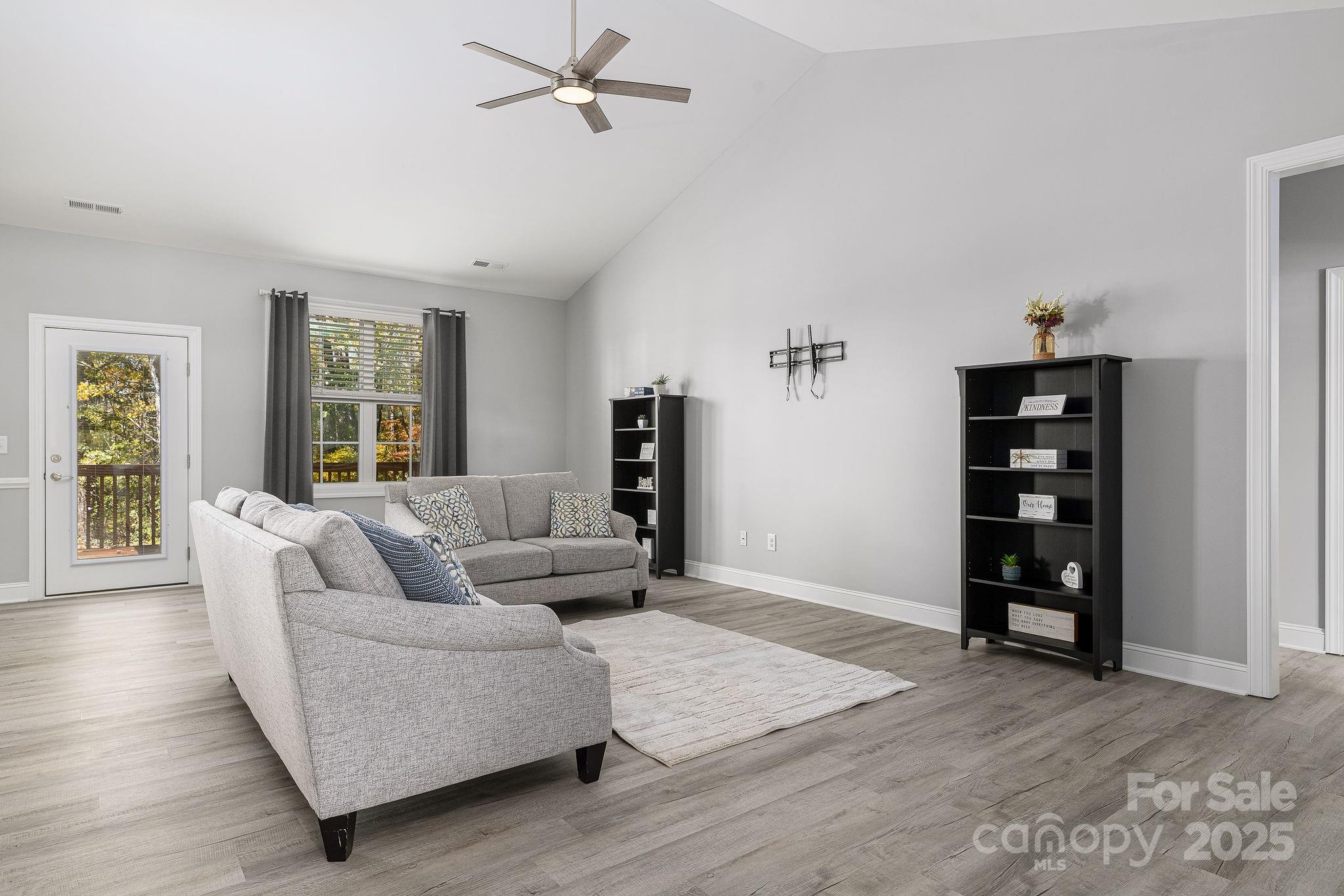 149 Elberon Court Property Photo 6