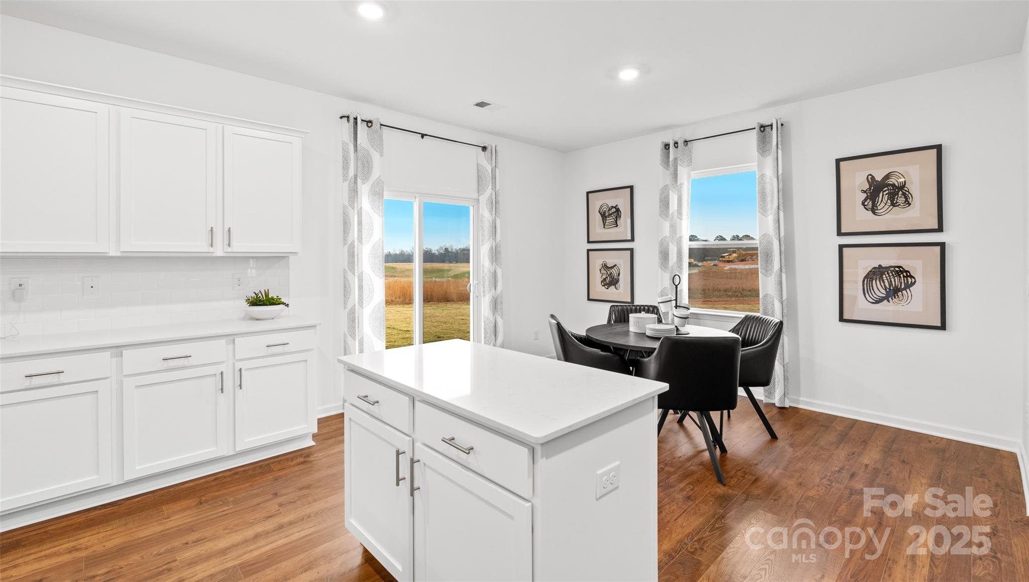 1534 Secrest Commons Drive Property Photo 8