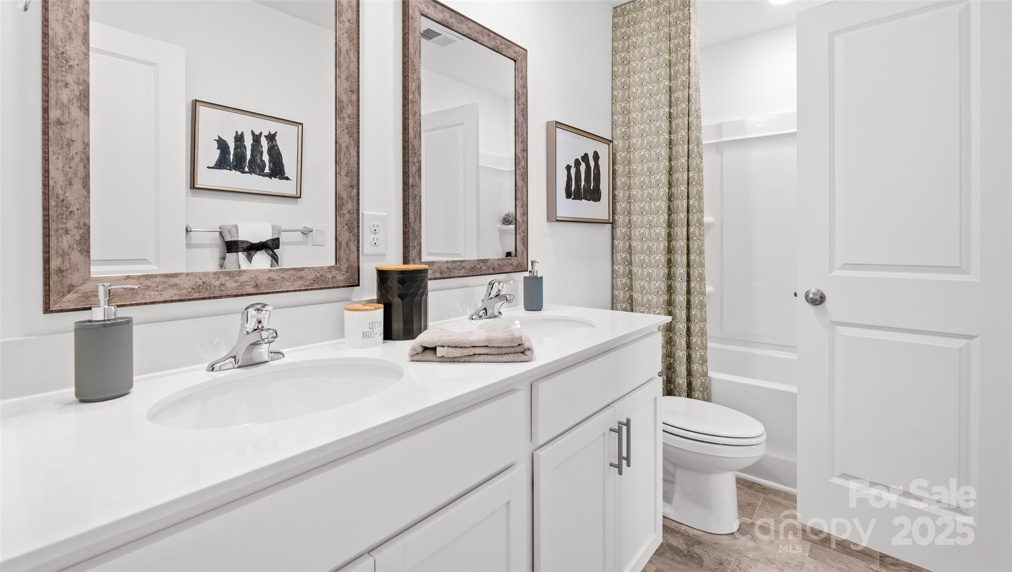 1534 Secrest Commons Drive Property Photo 23