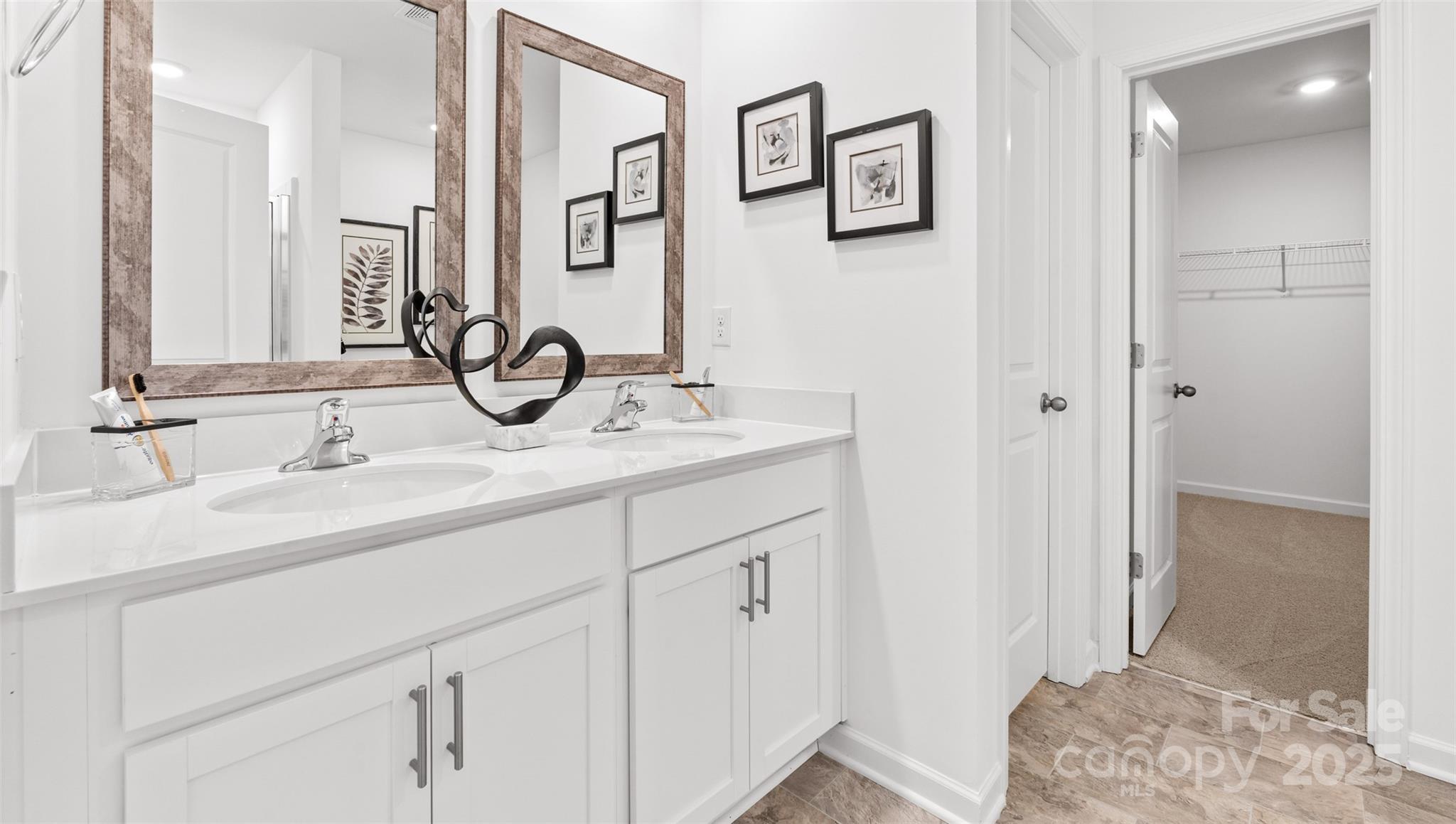 1534 Secrest Commons Drive Property Photo 24