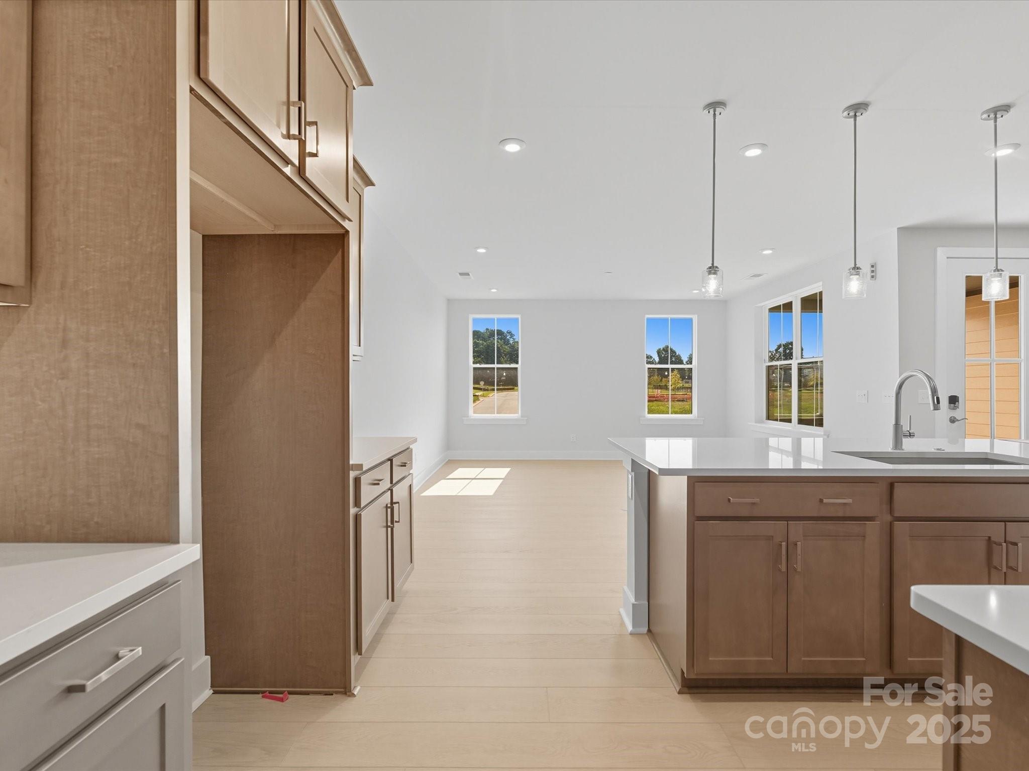 323 Ardmore Drive Property Photo 15