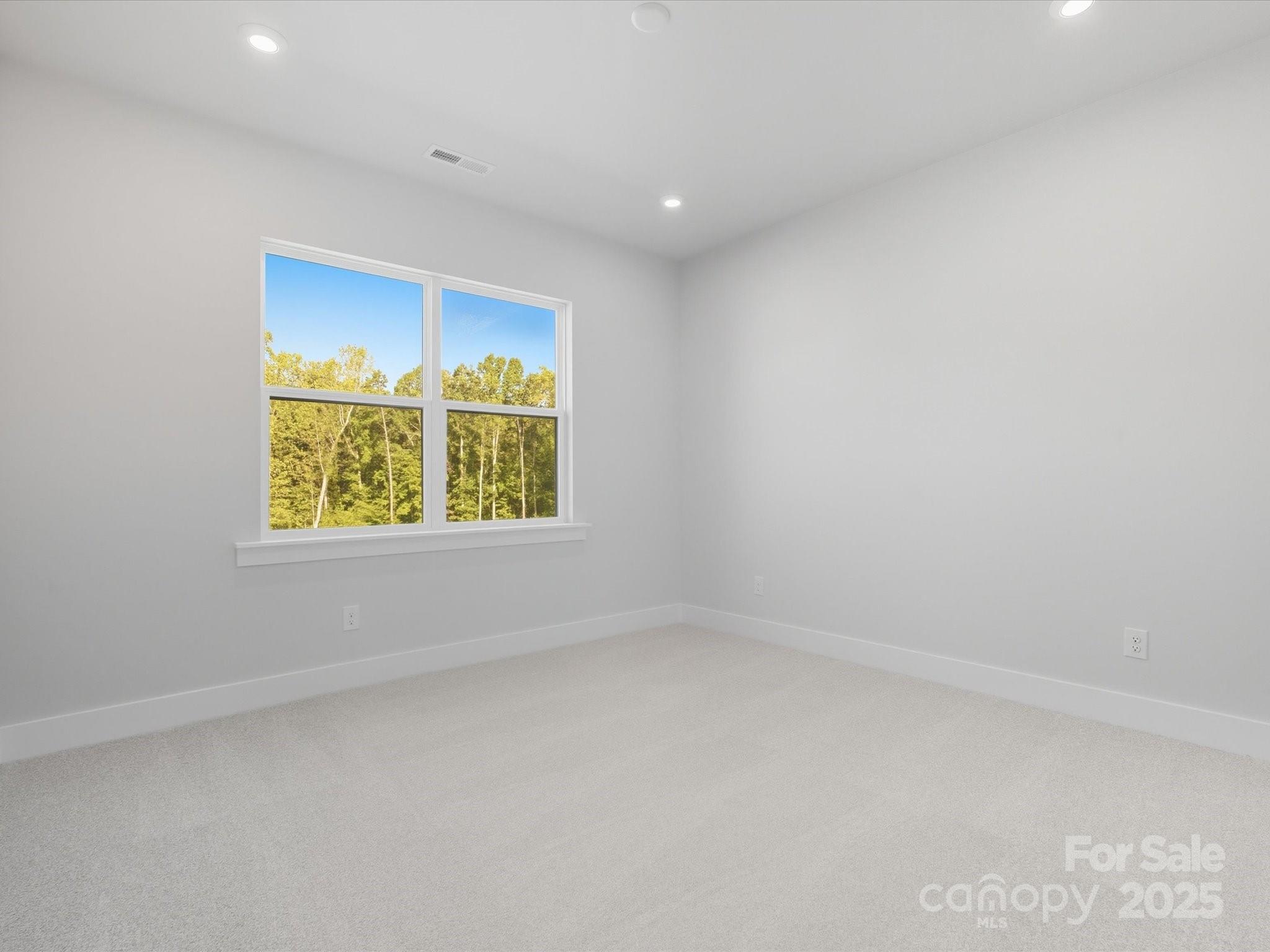 323 Ardmore Drive Property Photo 22