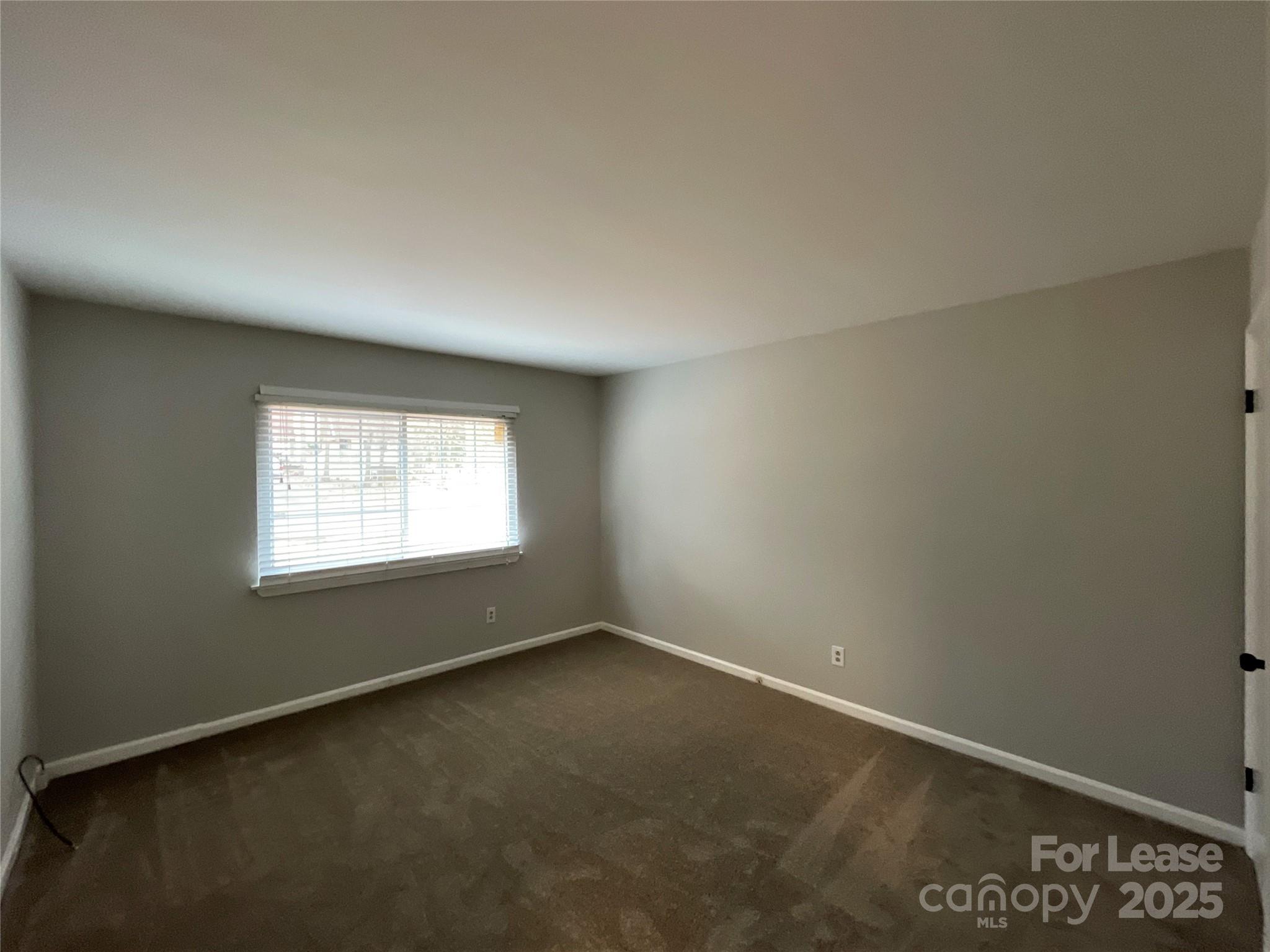 7624 Zermatt Lane Property Photo 9