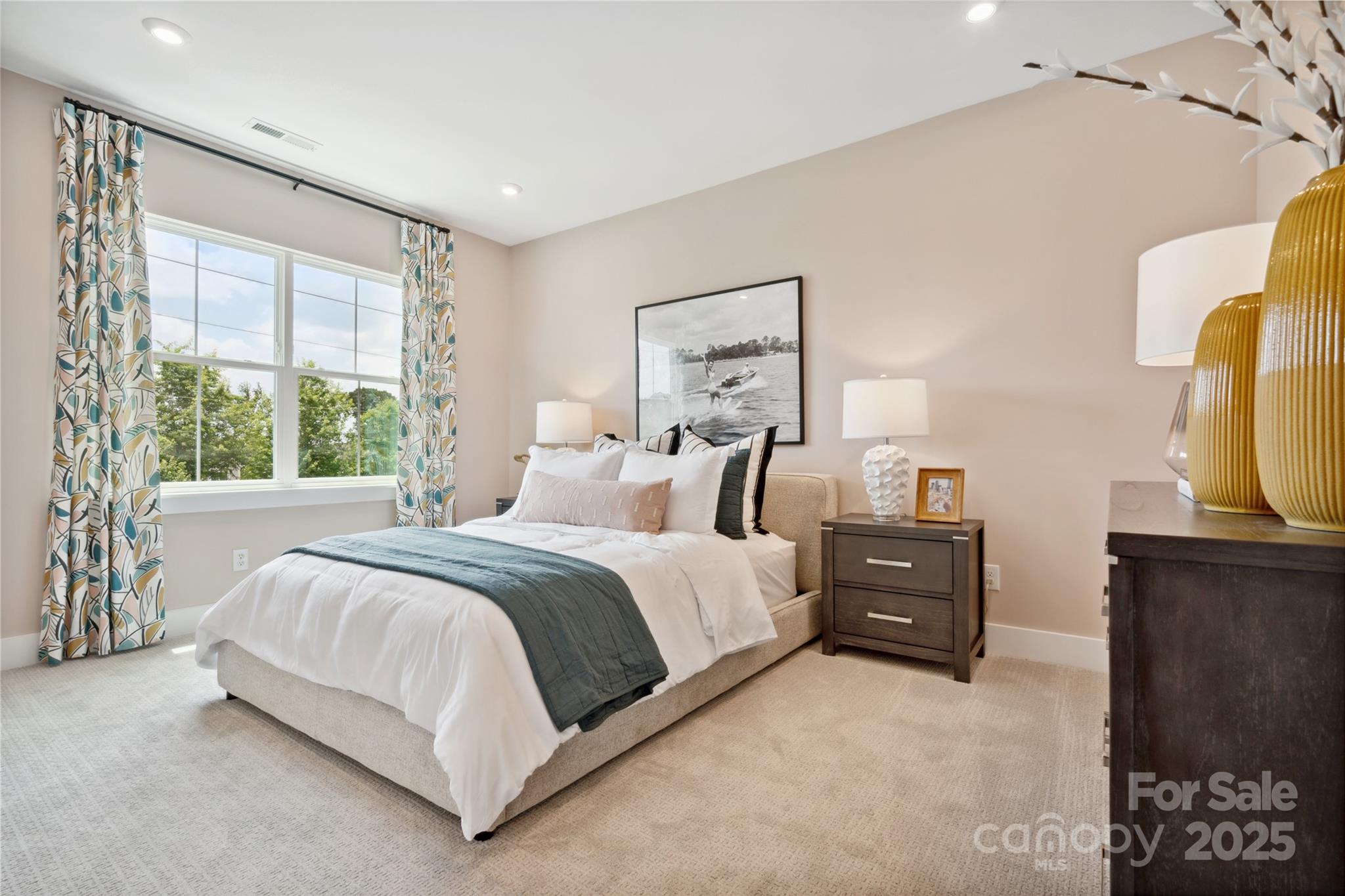 312 Ardmore Drive Property Photo 16