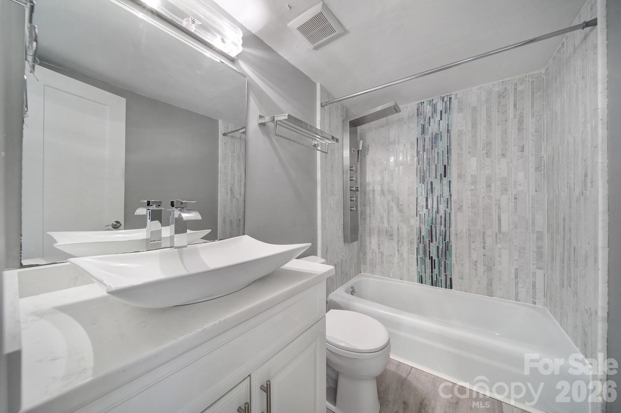 7005 Tega Cay Drive Property Photo 34