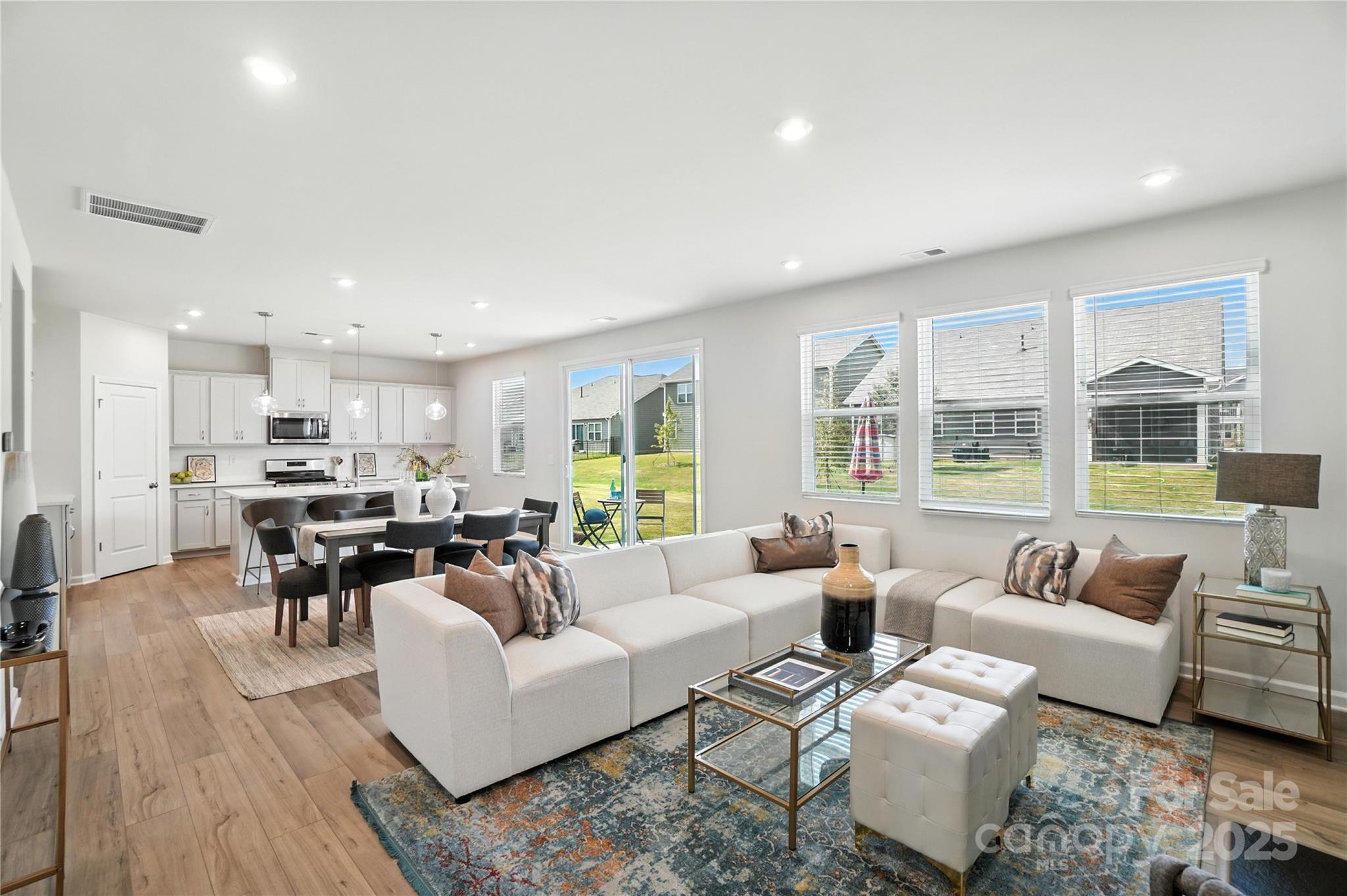 2829 Westmont Drive Property Photo 12