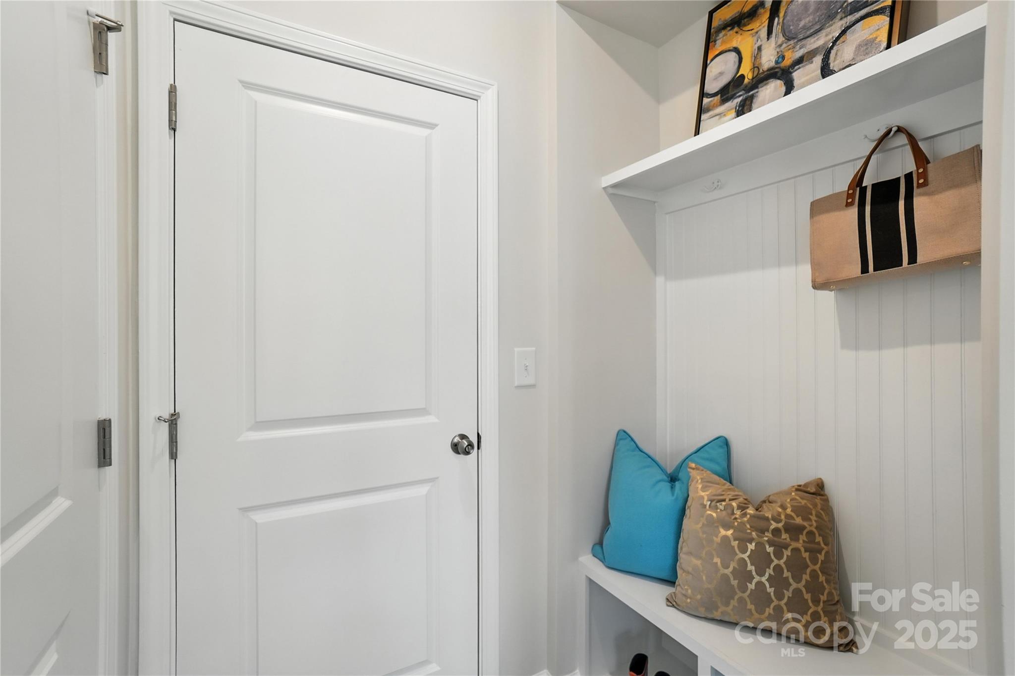 2829 Westmont Drive Property Photo 24