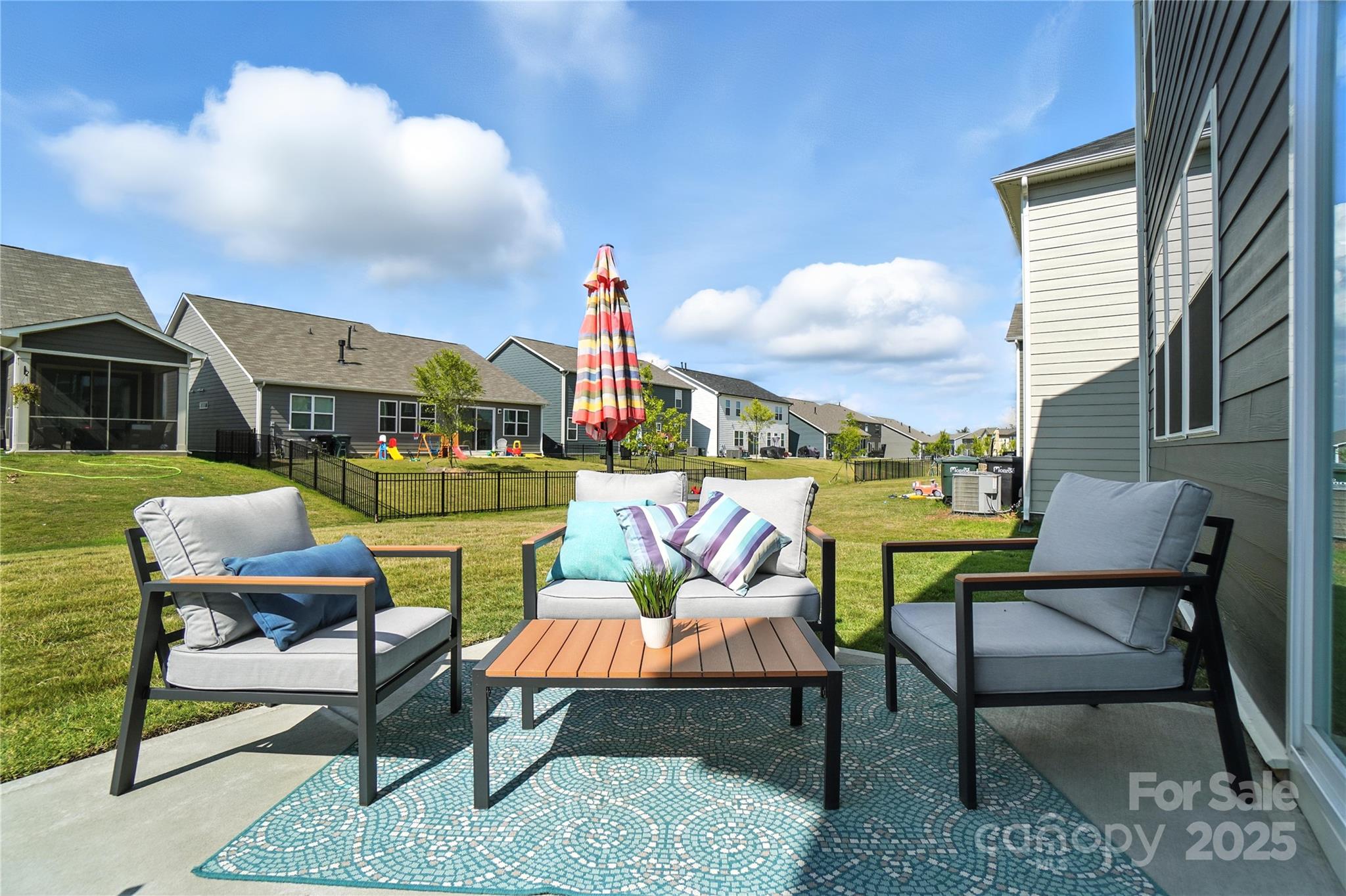 2829 Westmont Drive Property Photo 25