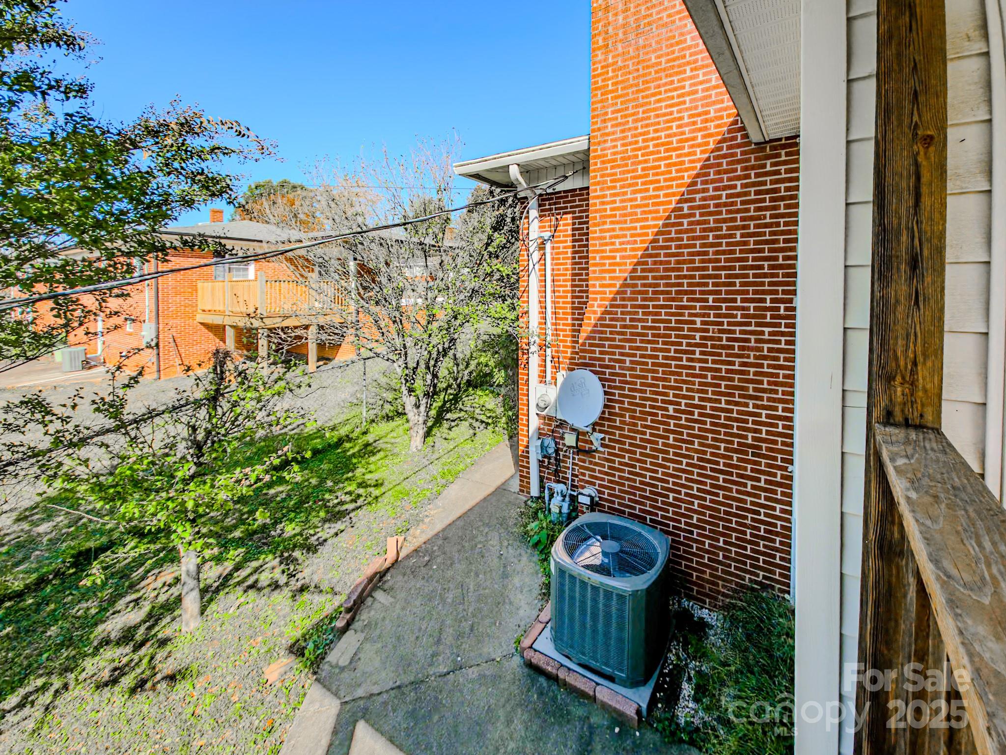 273 Georgia Street Property Photo 25