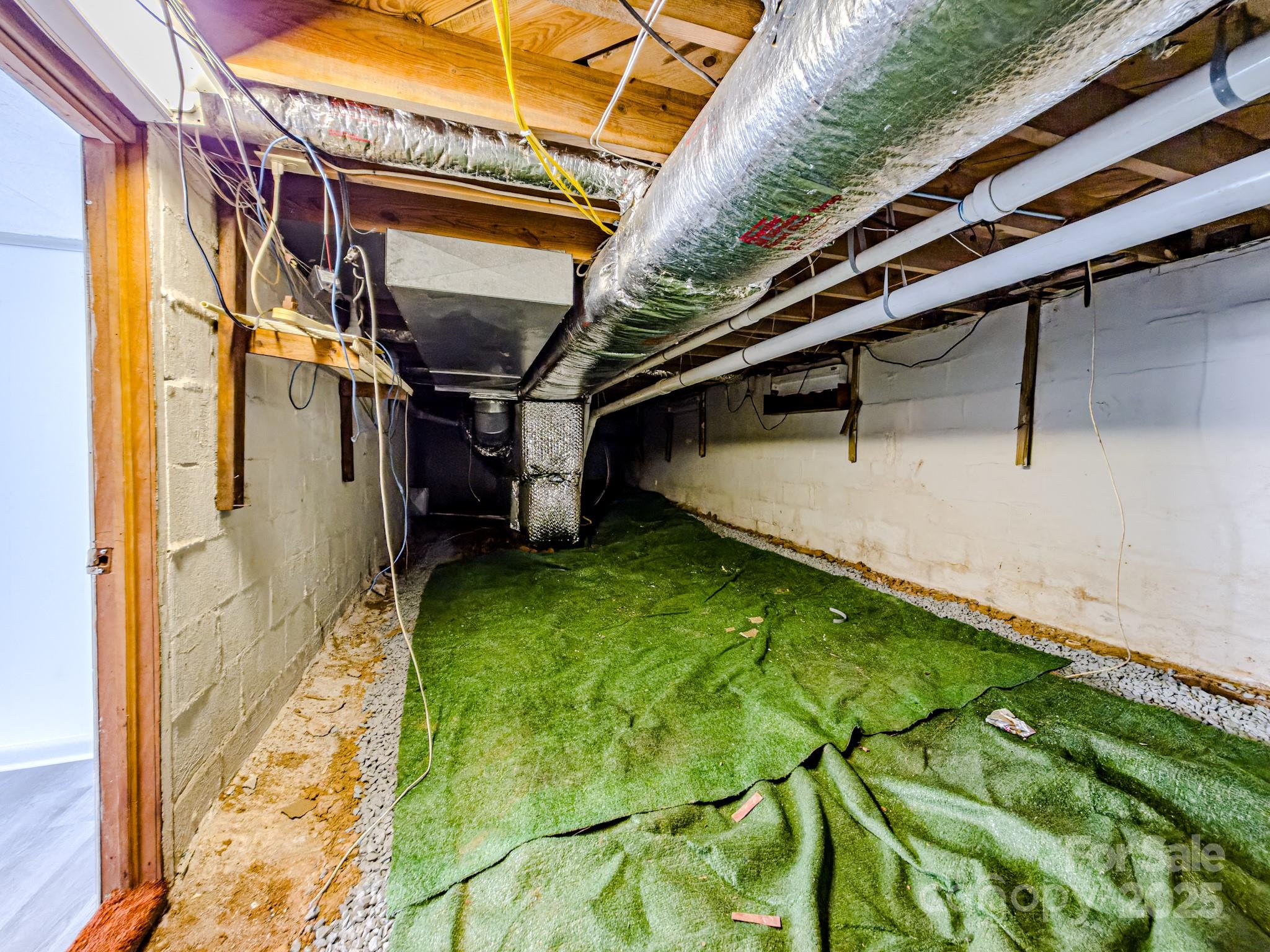 273 Georgia Street Property Photo 38