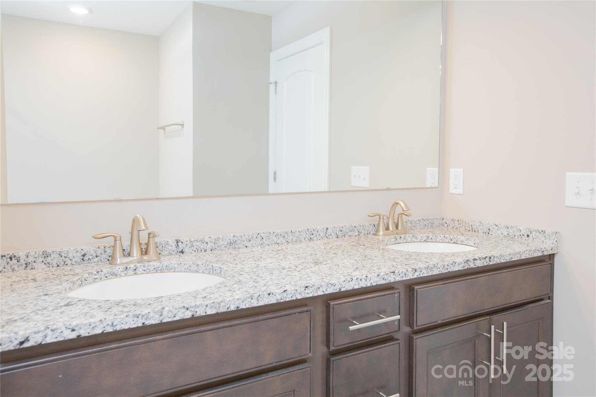 218 Crane Creek Way Property Photo 18