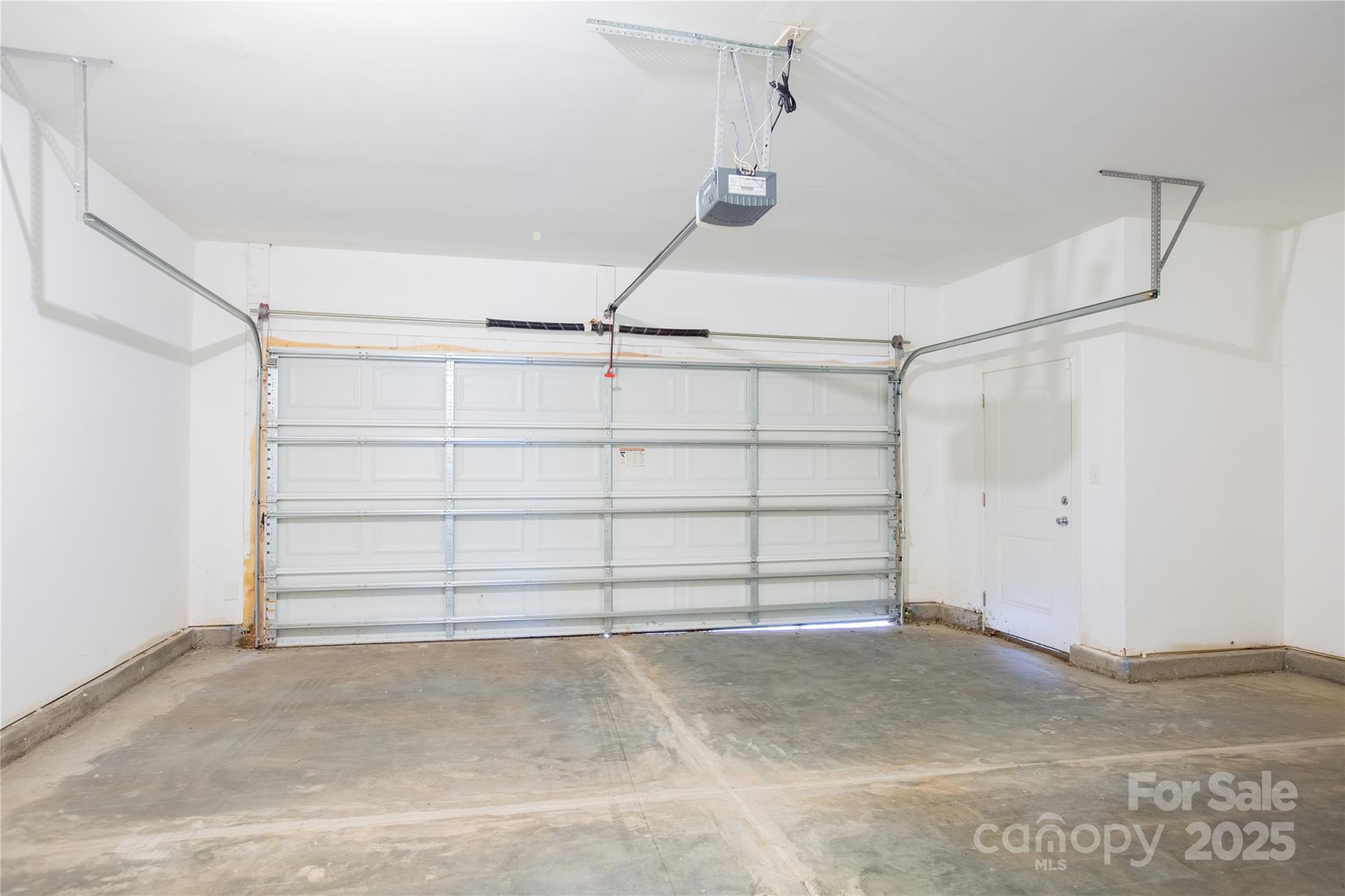 218 Crane Creek Way Property Photo 29