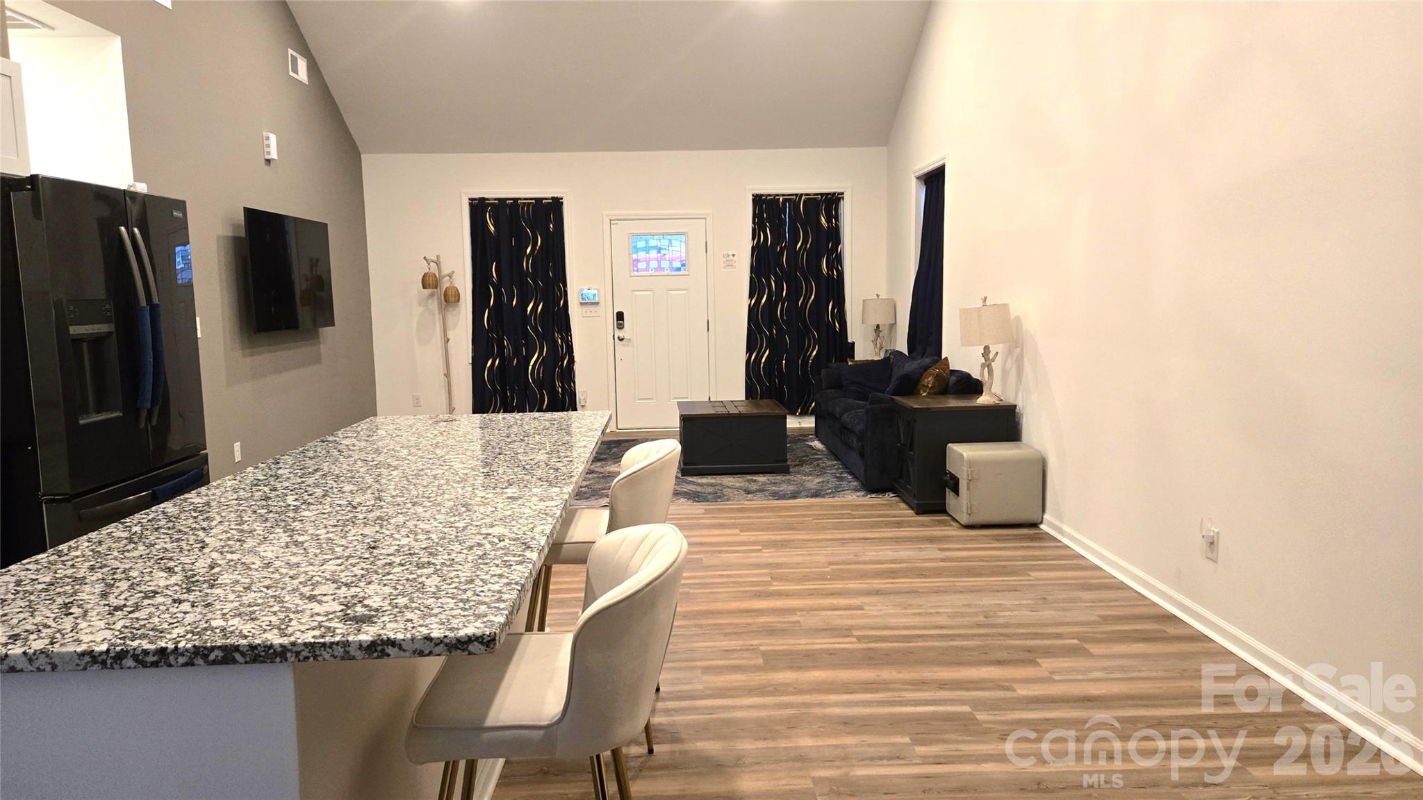 828 Cabaniss Drive Property Photo 3