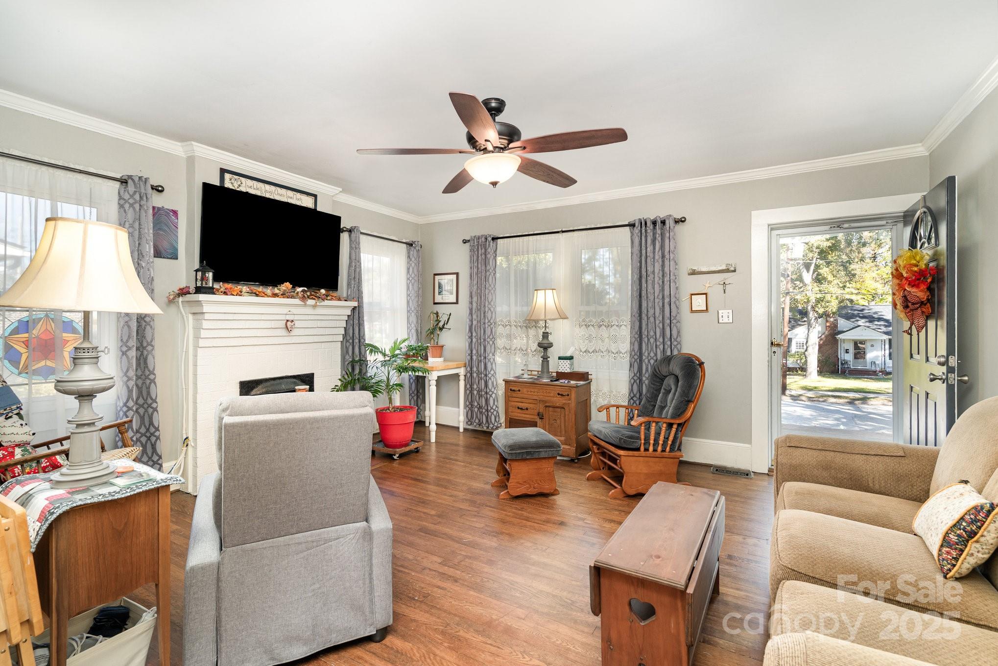 342 Pickens Street Property Photo 7