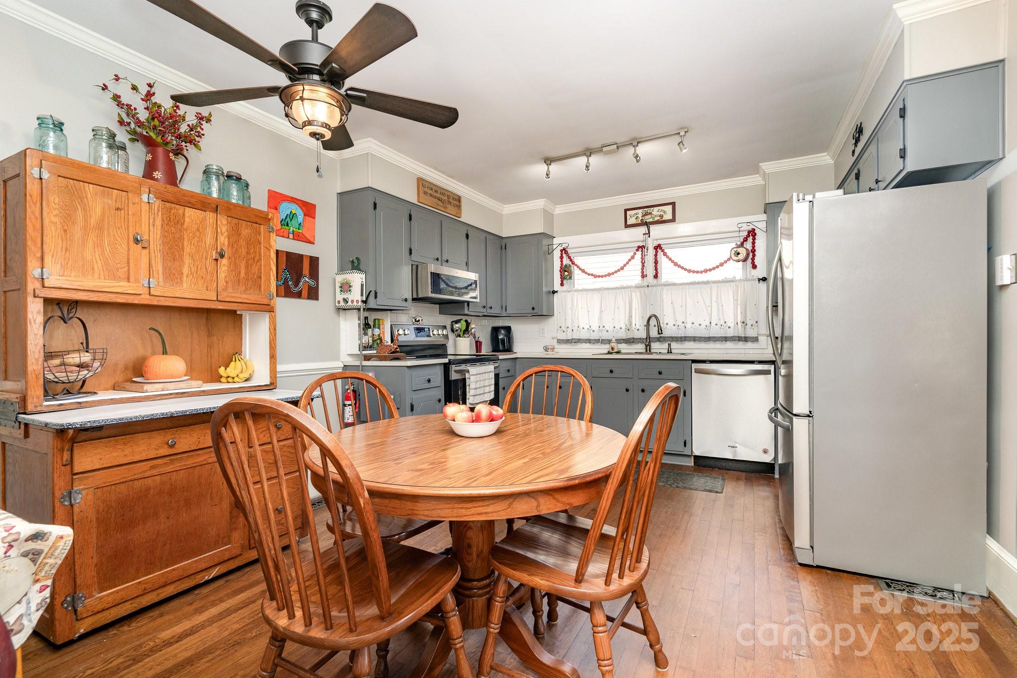 342 Pickens Street Property Photo 11