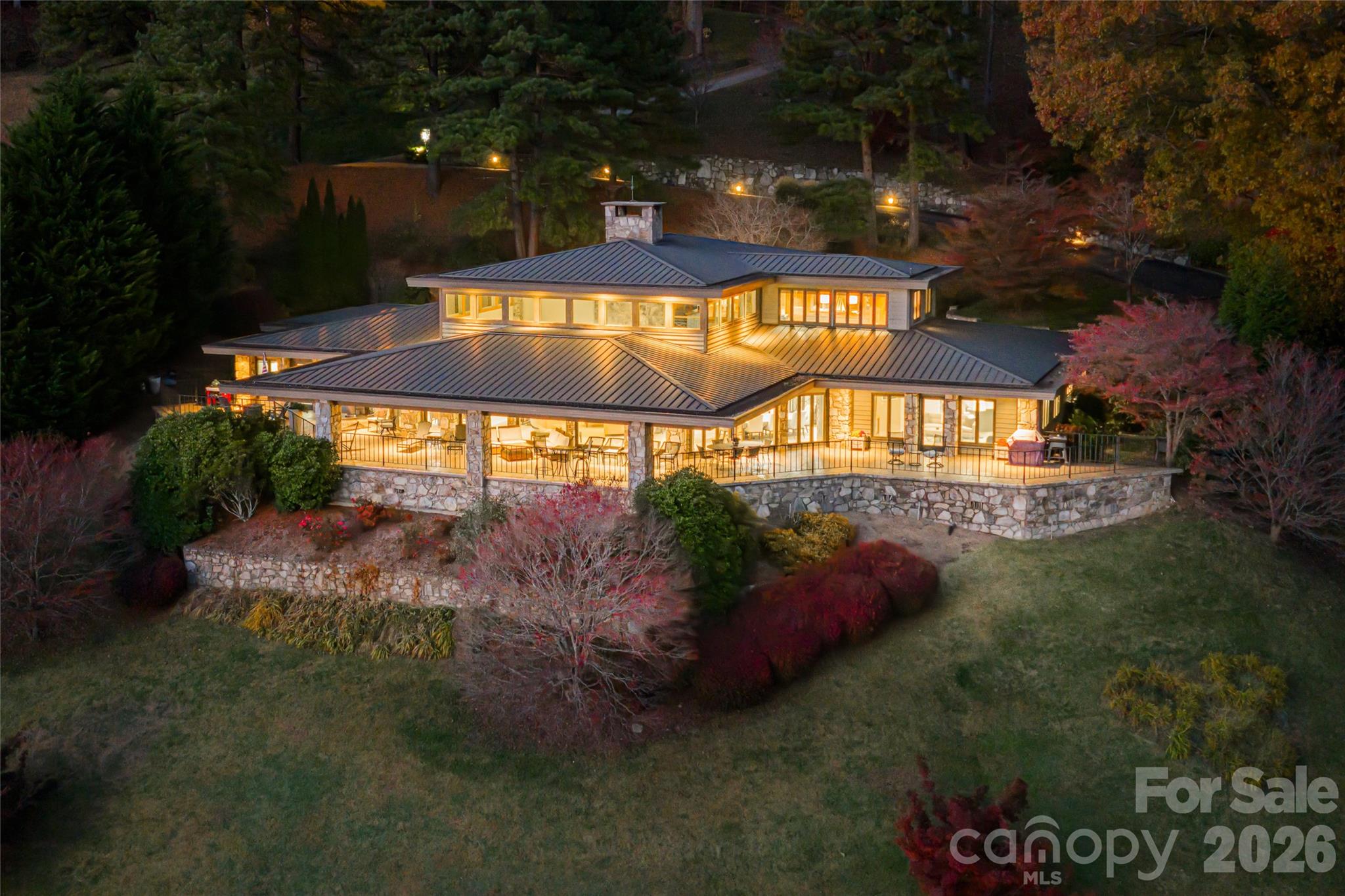 820 Laurel Ridge Drive Property Photo 1