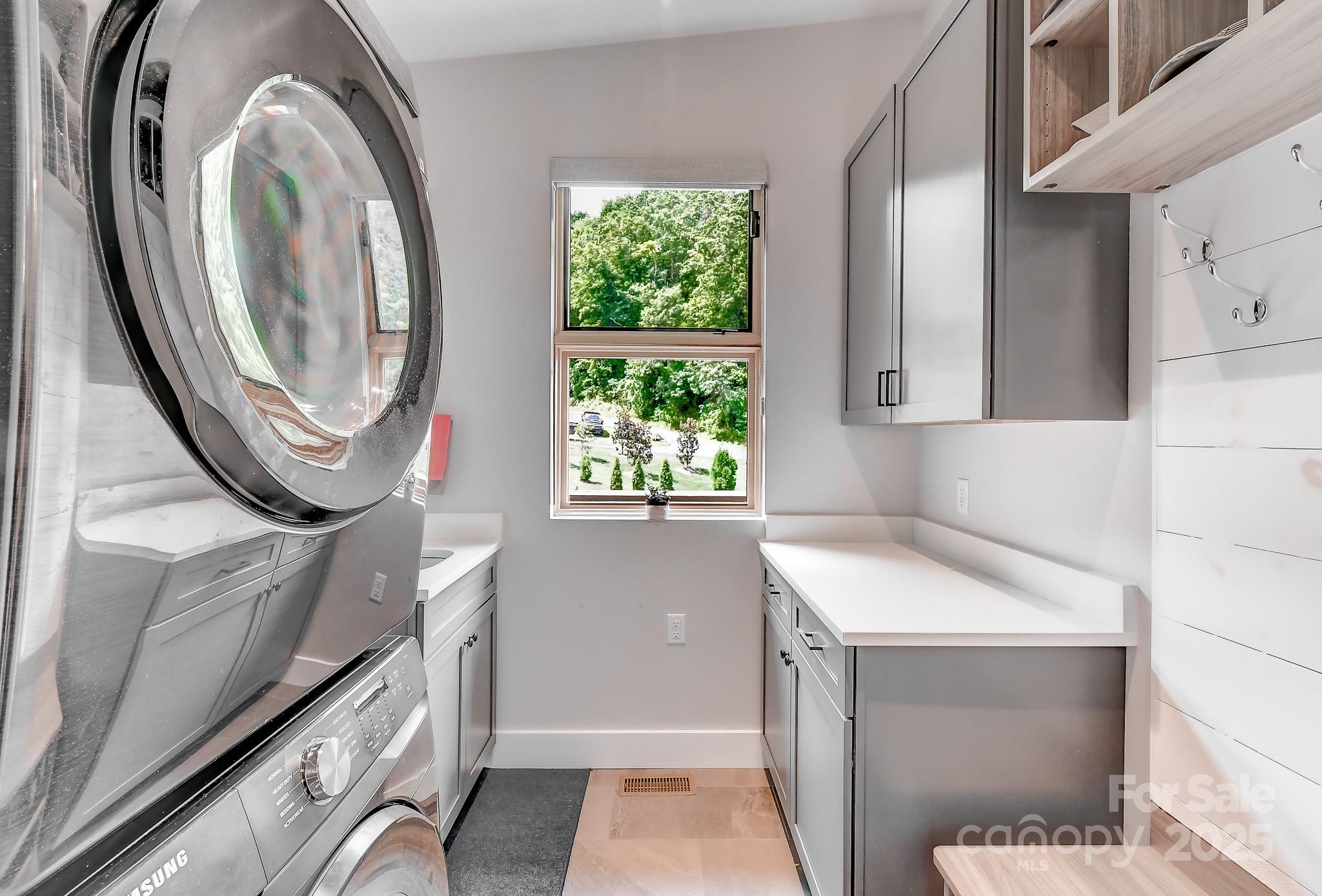 8 Crossvine Alley Property Photo 24