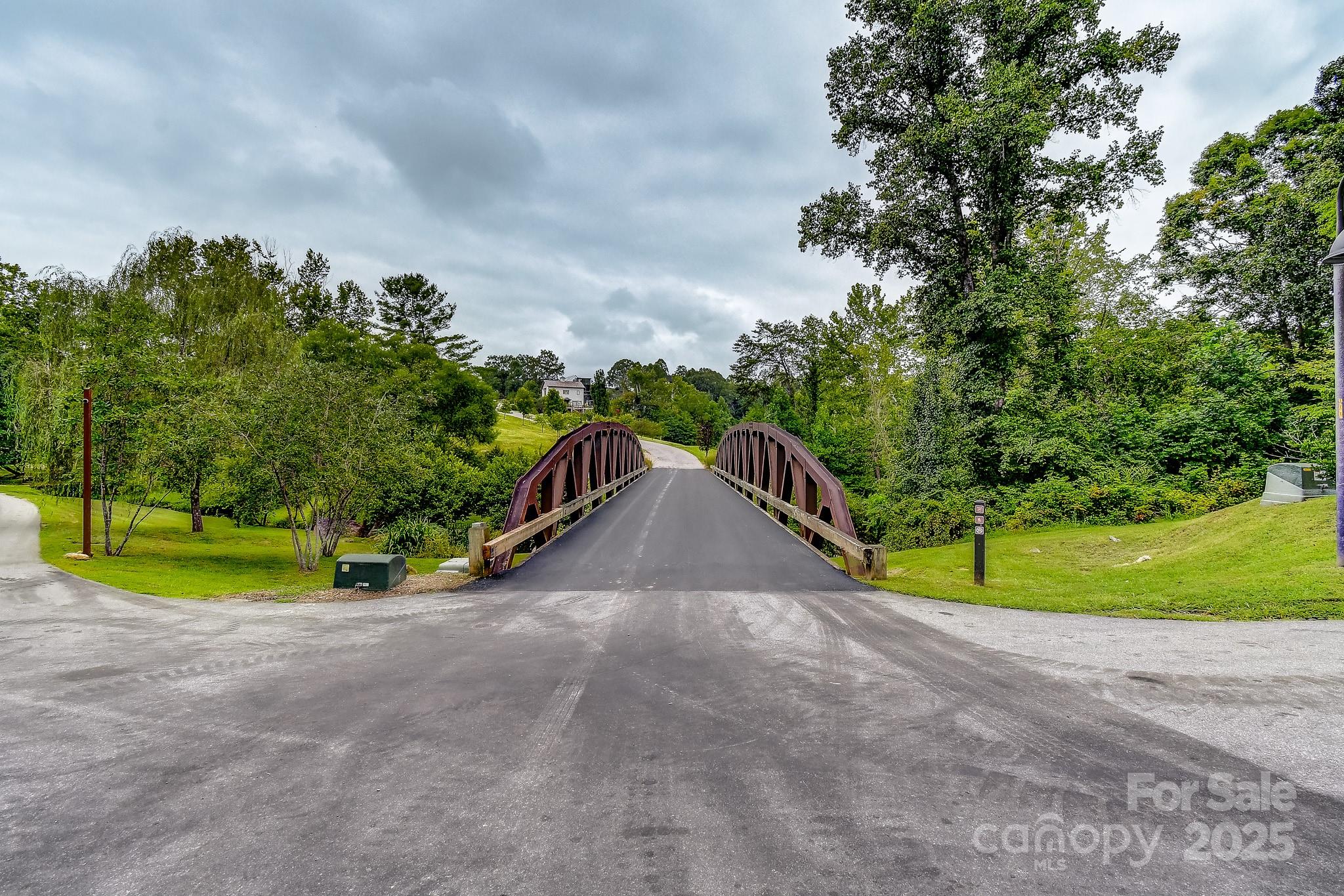 8 Crossvine Alley Property Photo 36