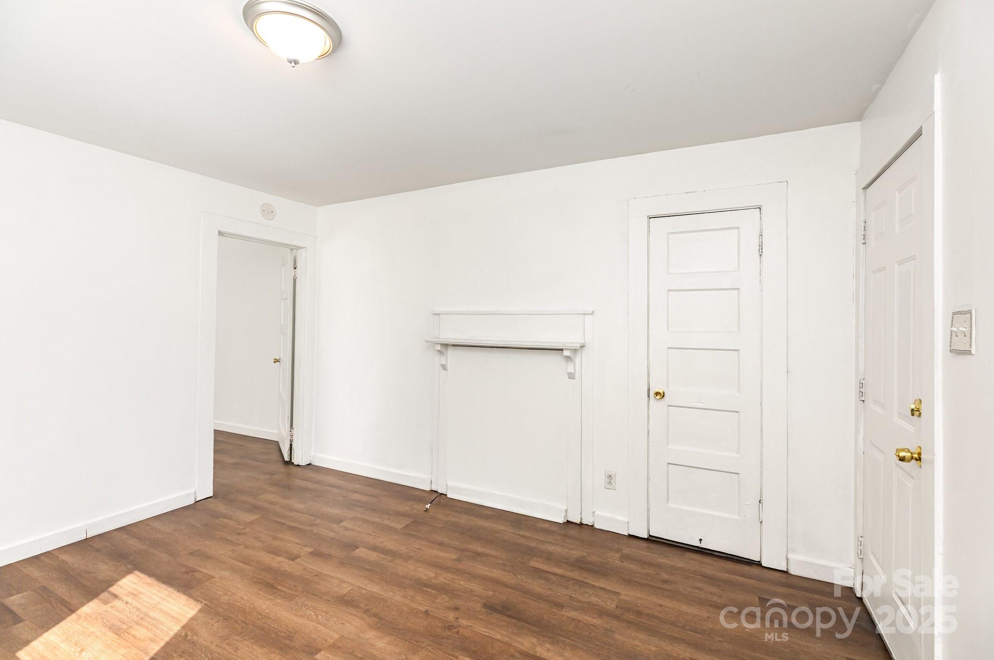 659 - 661 Wilson Street Property Photo 5