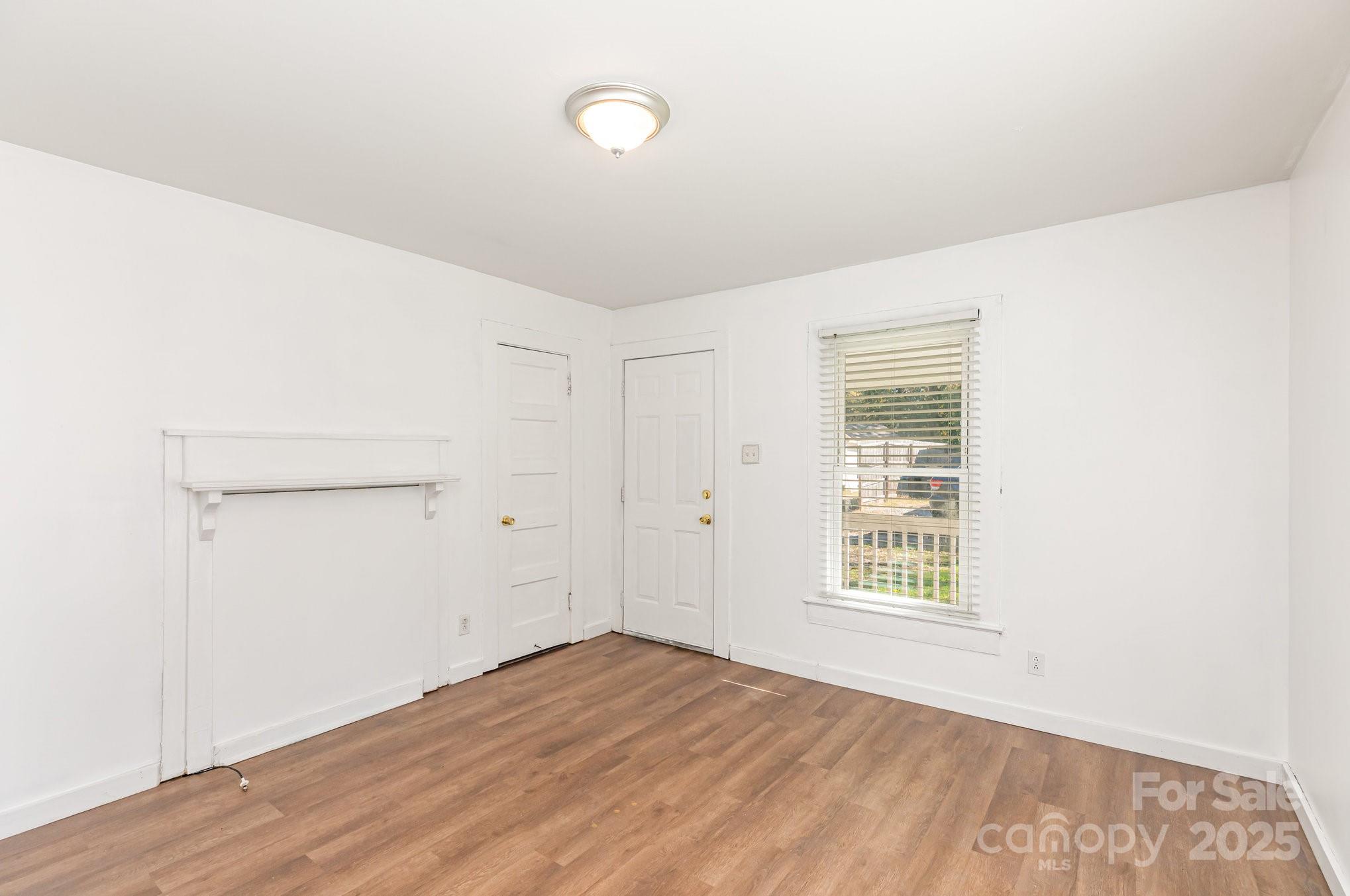659 - 661 Wilson Street Property Photo 6