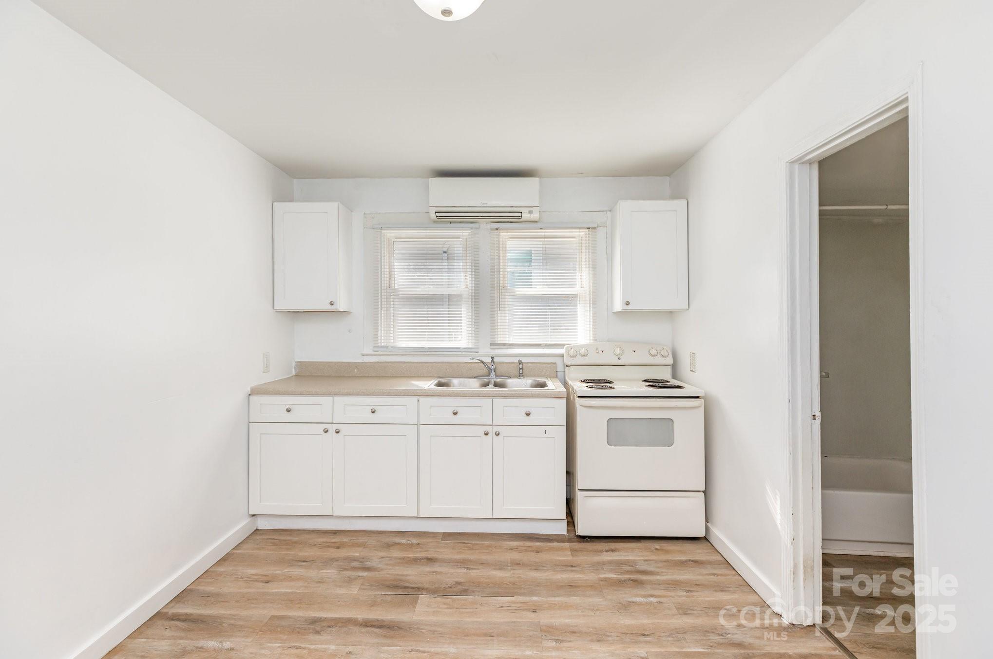 659 - 661 Wilson Street Property Photo 9
