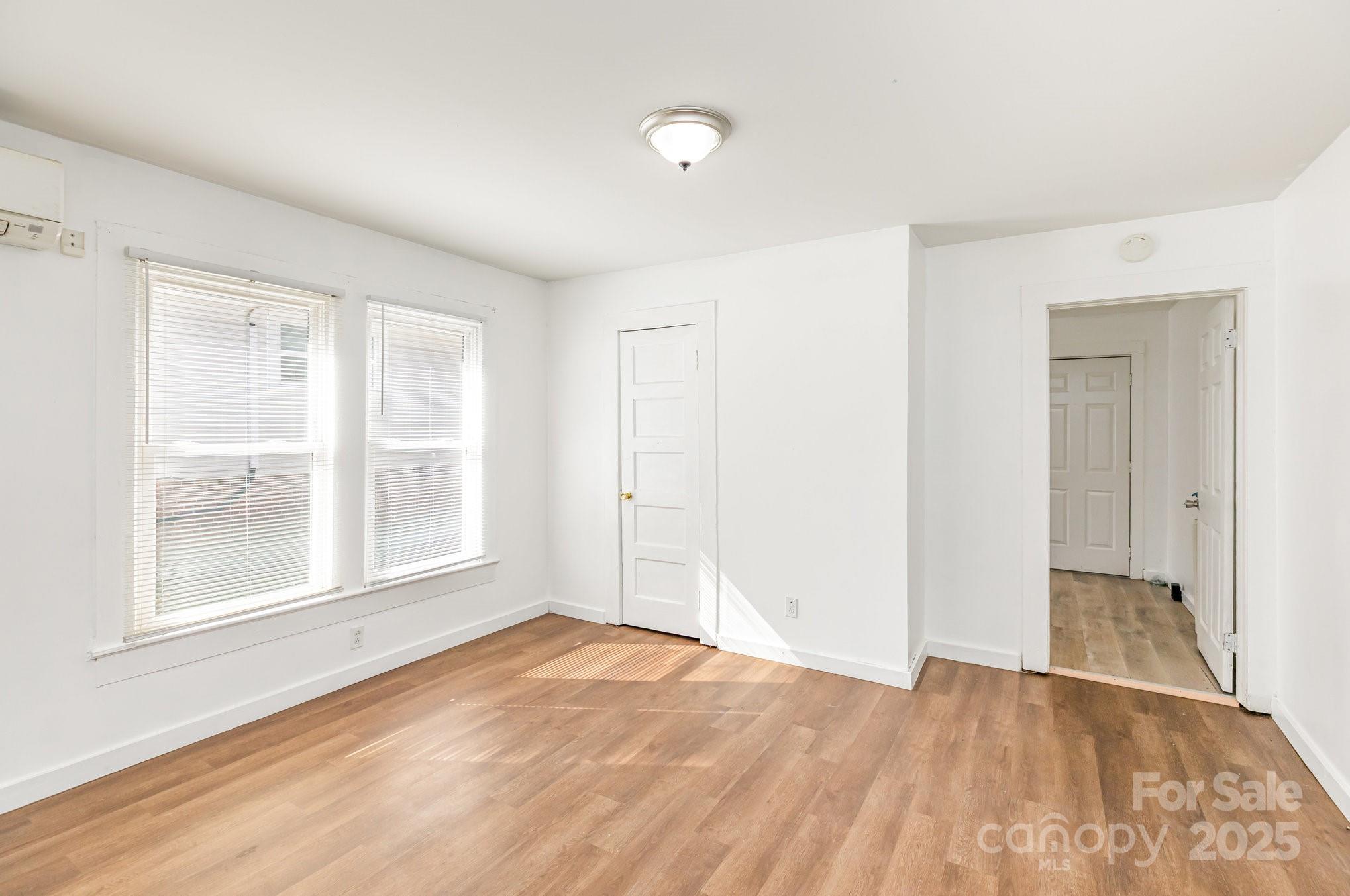 659 - 661 Wilson Street Property Photo 11
