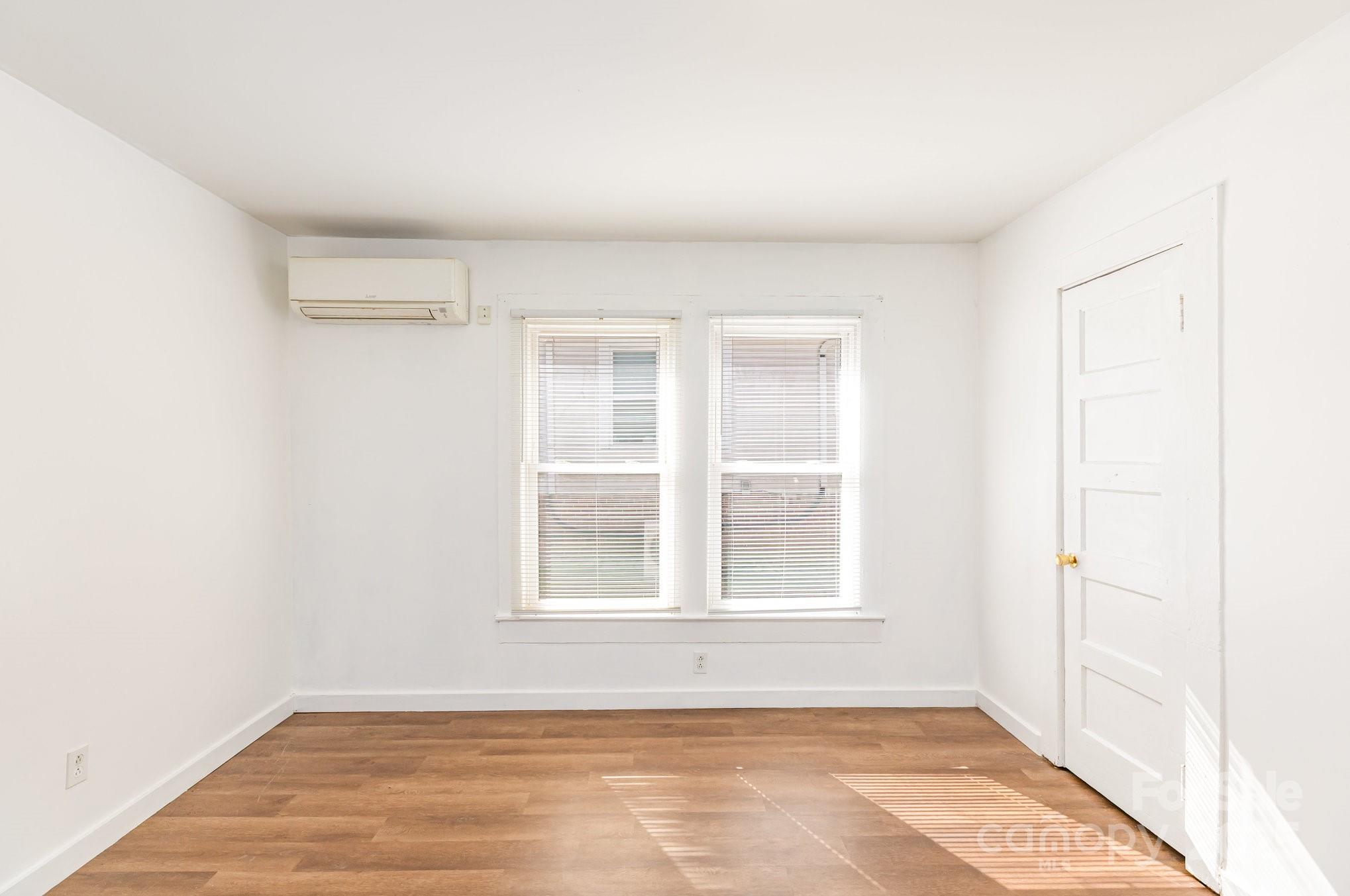 659 - 661 Wilson Street Property Photo 13