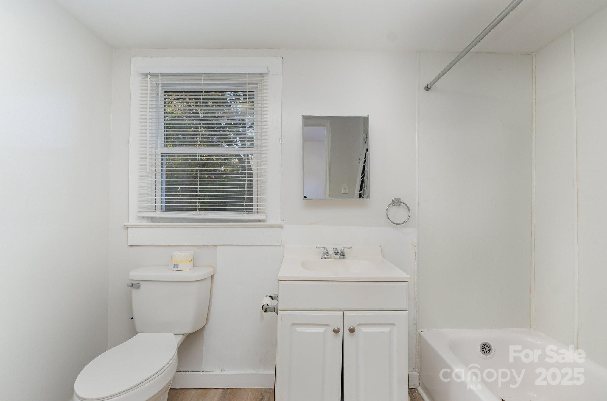 659 - 661 Wilson Street Property Photo 27