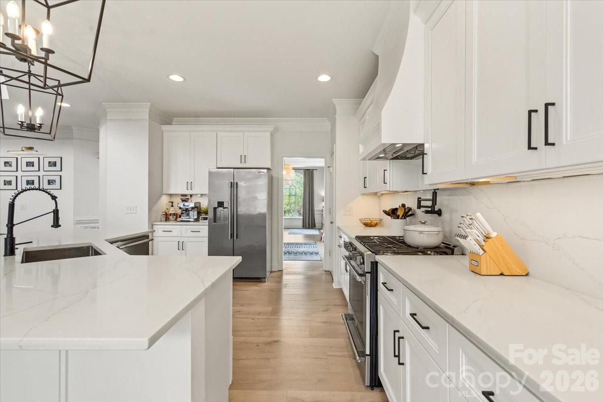 2519 Fallbrook Place Property Photo 17