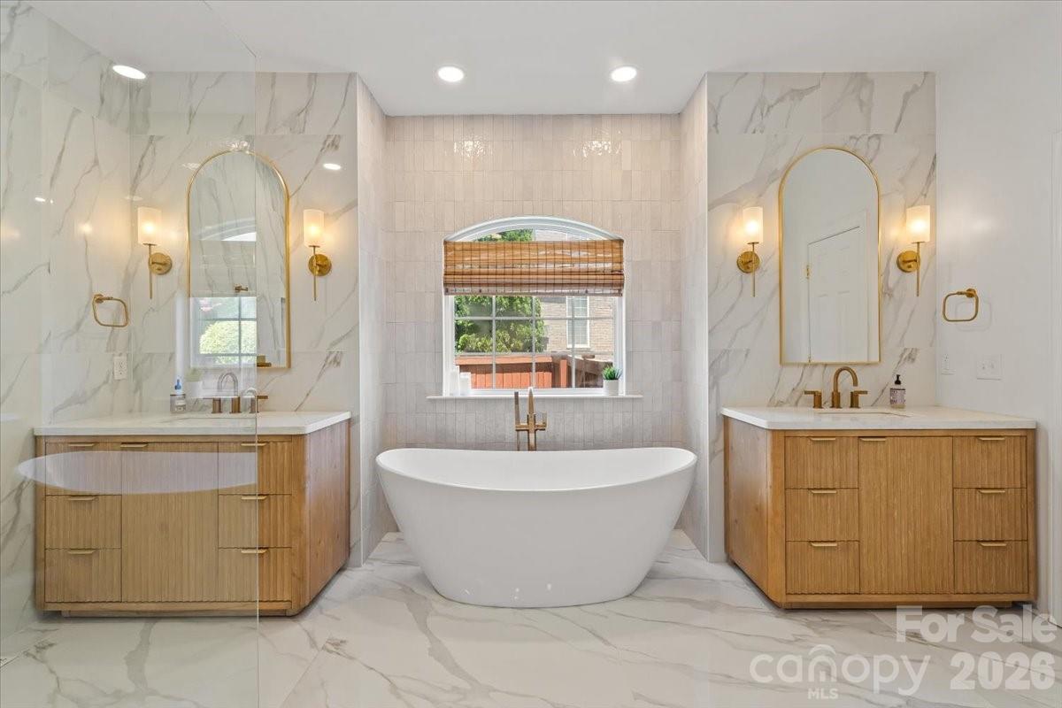 2519 Fallbrook Place Property Photo 20