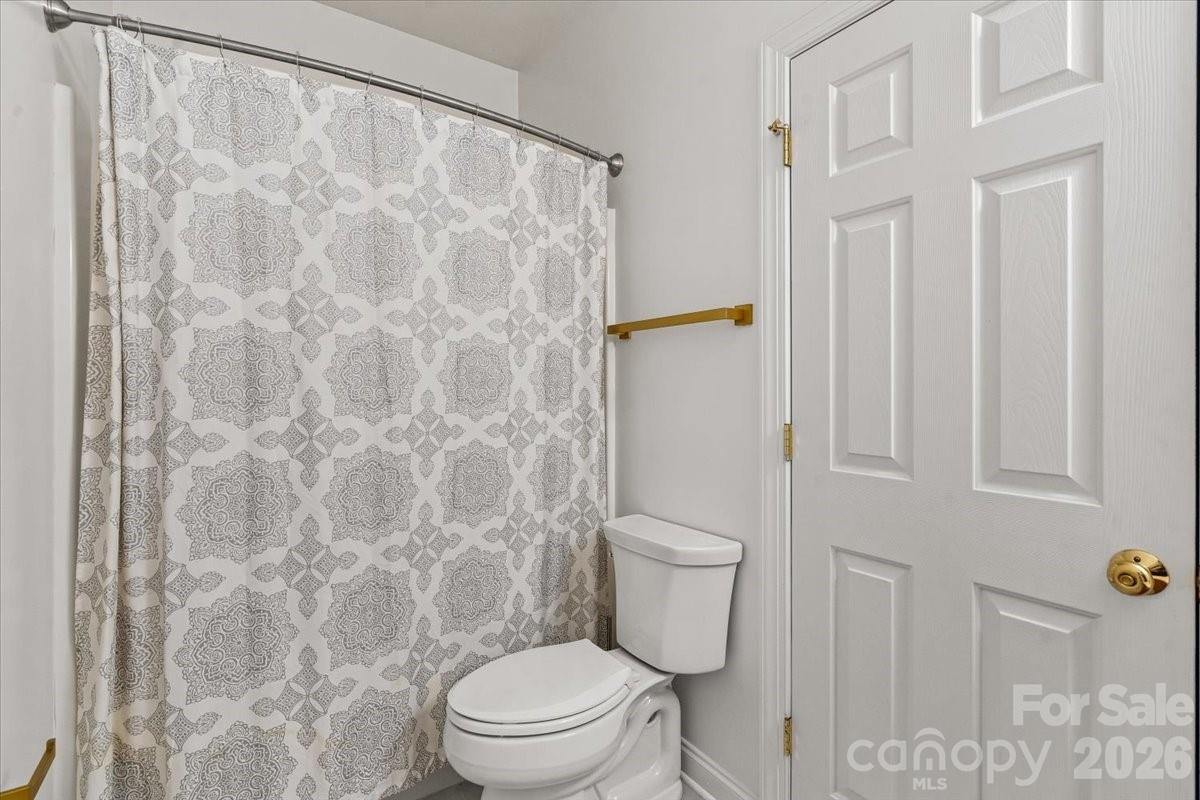 2519 Fallbrook Place Property Photo 39