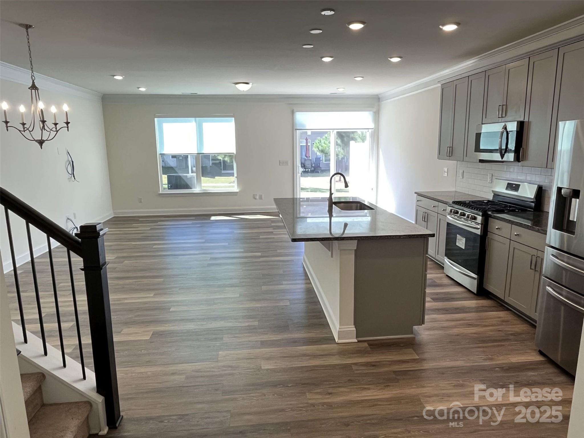 6814 Harris Bay Road Property Photo 7