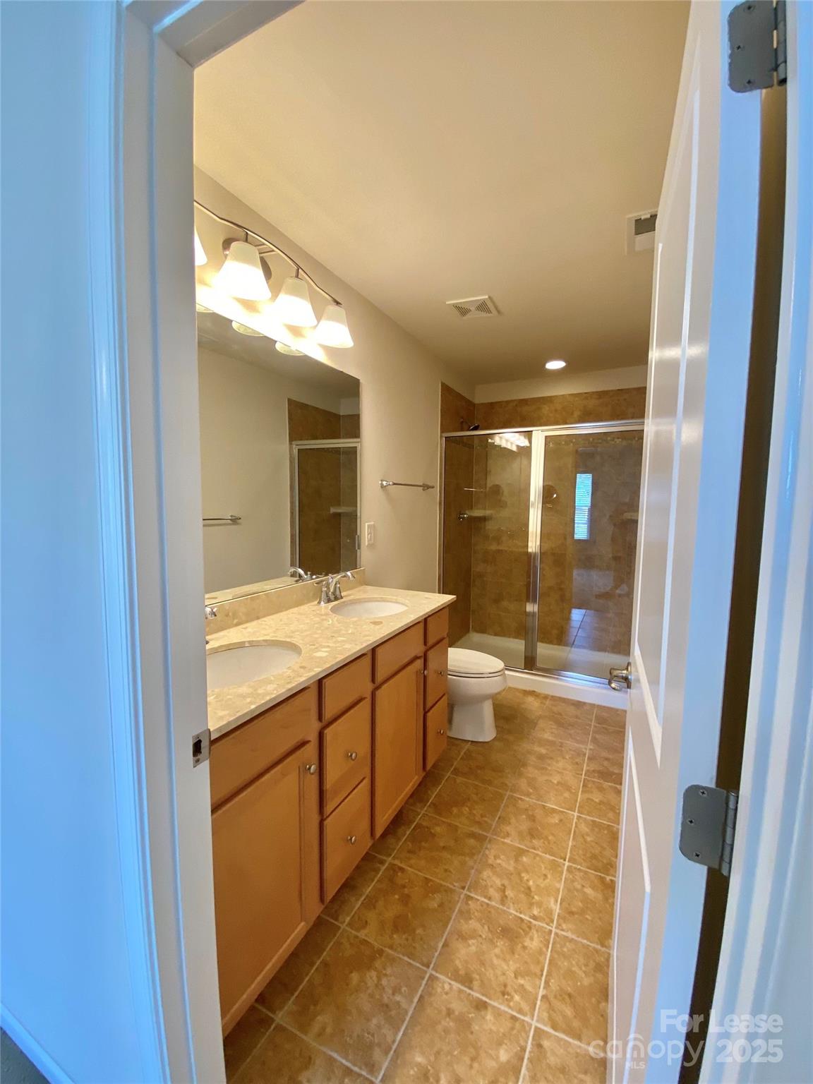 2601 Silverthorn Drive Property Photo 22